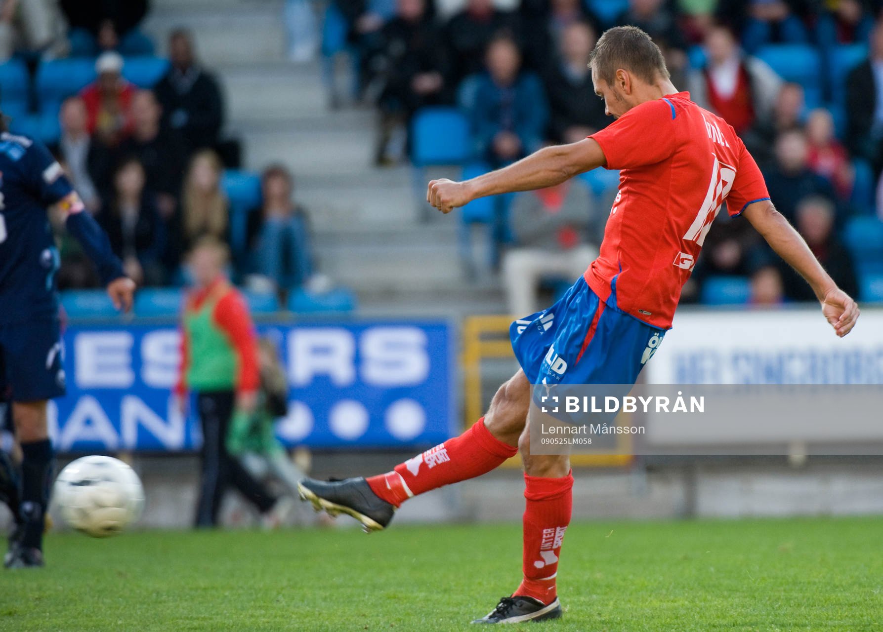 1-0 Marcus Lantz med högern