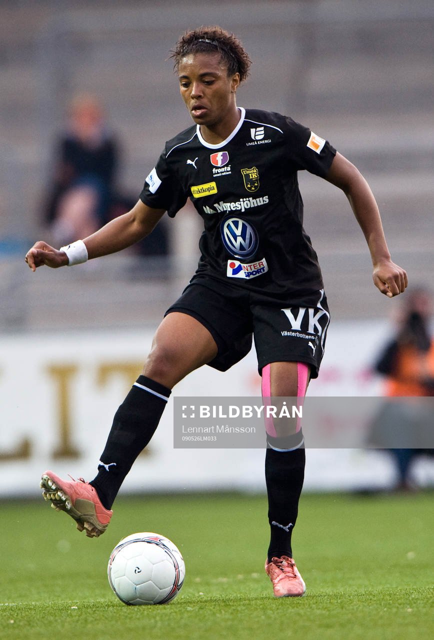 Elaine Moura