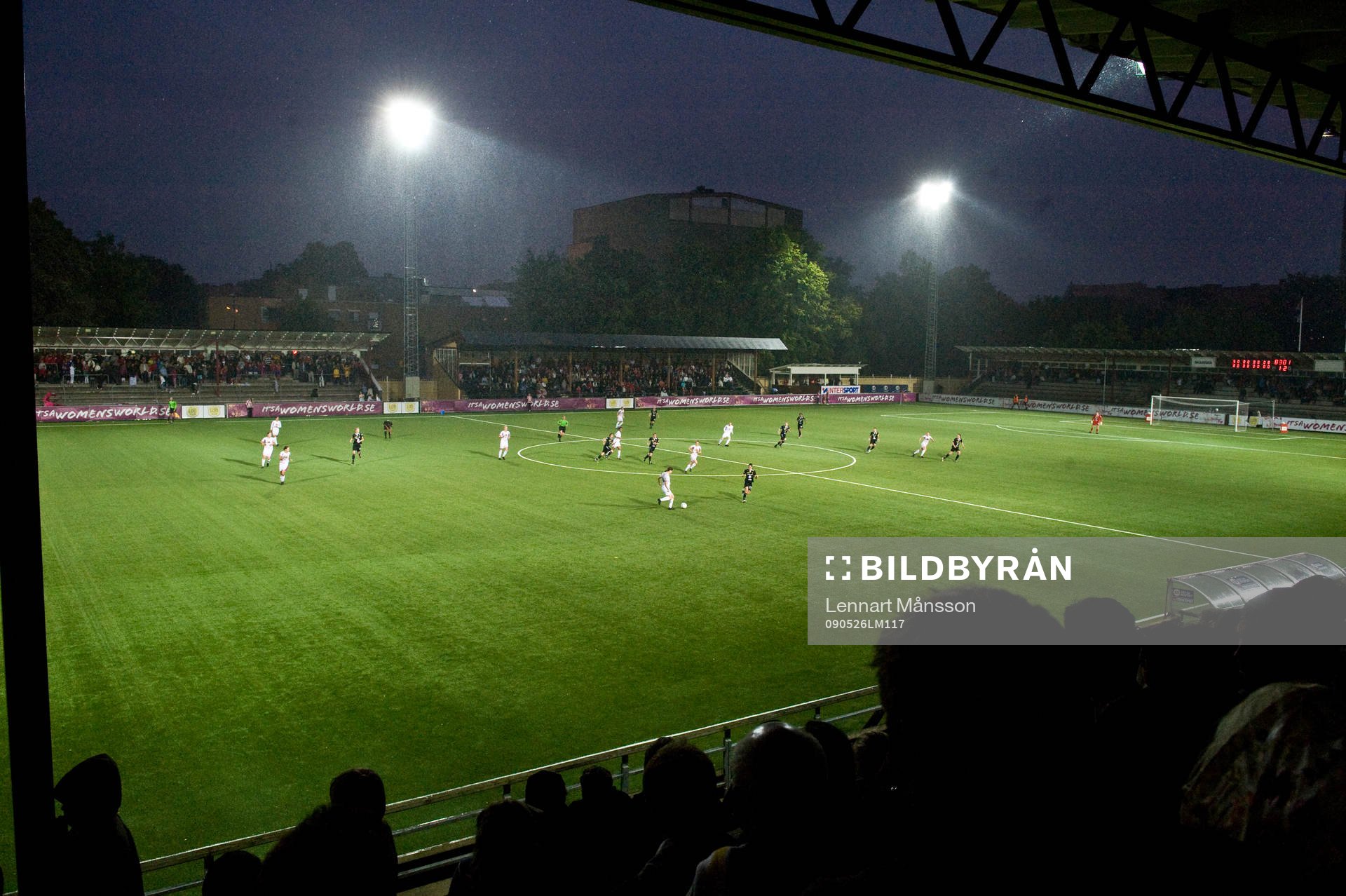 Plan, fotbollsplan, belysnig, strålkastare, elljus, genre,