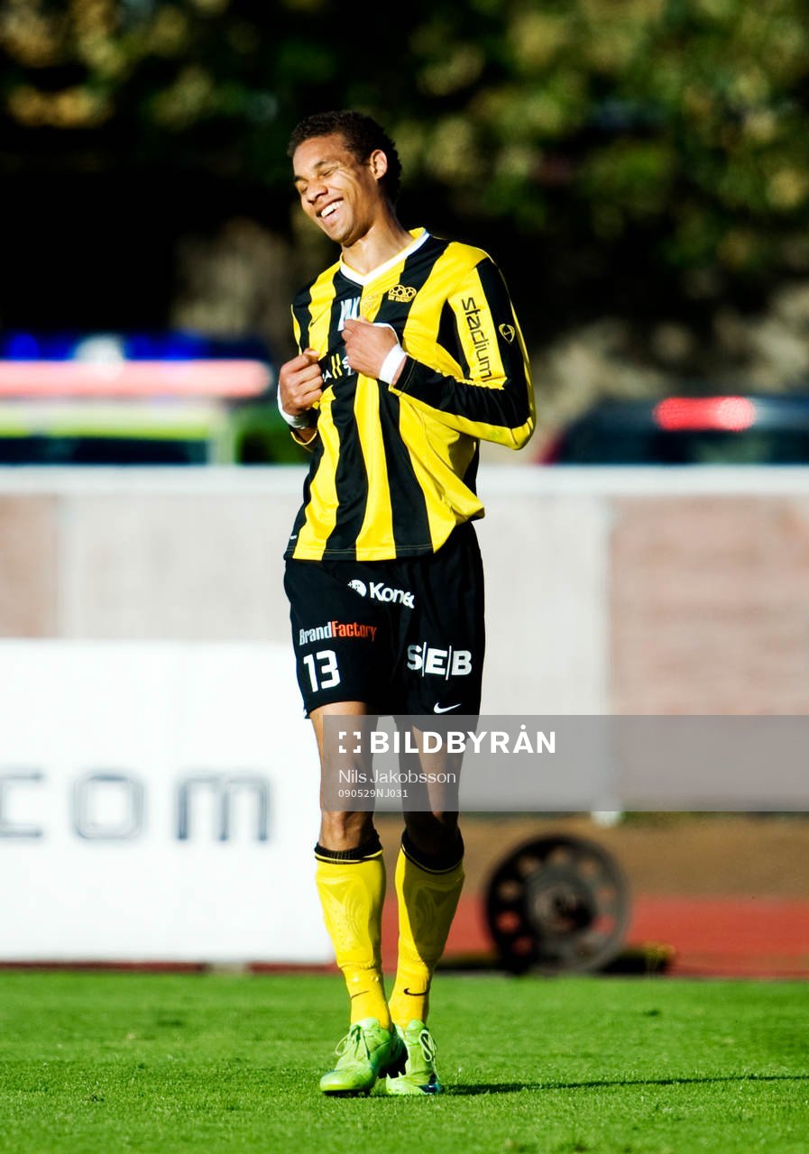 Mathias Ranégie, är glad, jubel