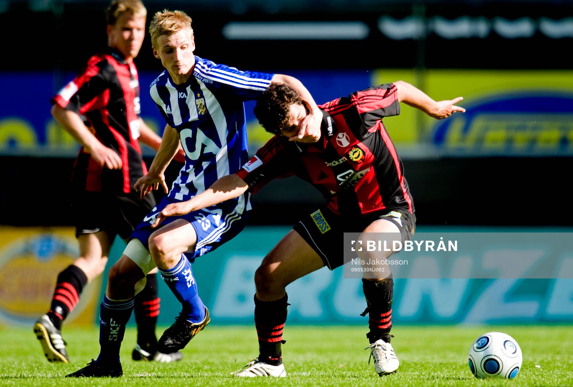Sebastian Eriksson, IFK Göteborg, sätter handen i