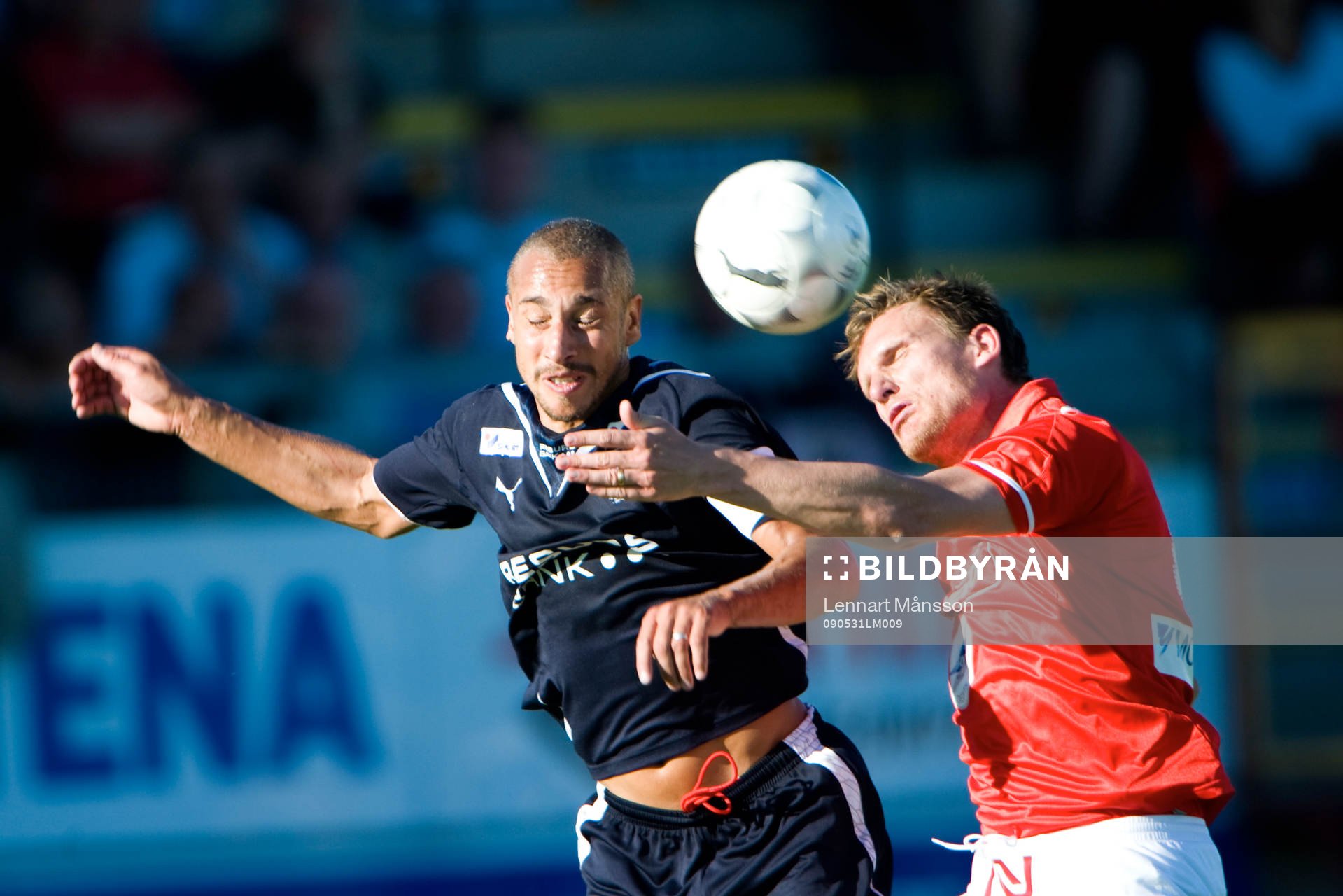 Henrik Larsson och Marcus Lindberg, nickduell