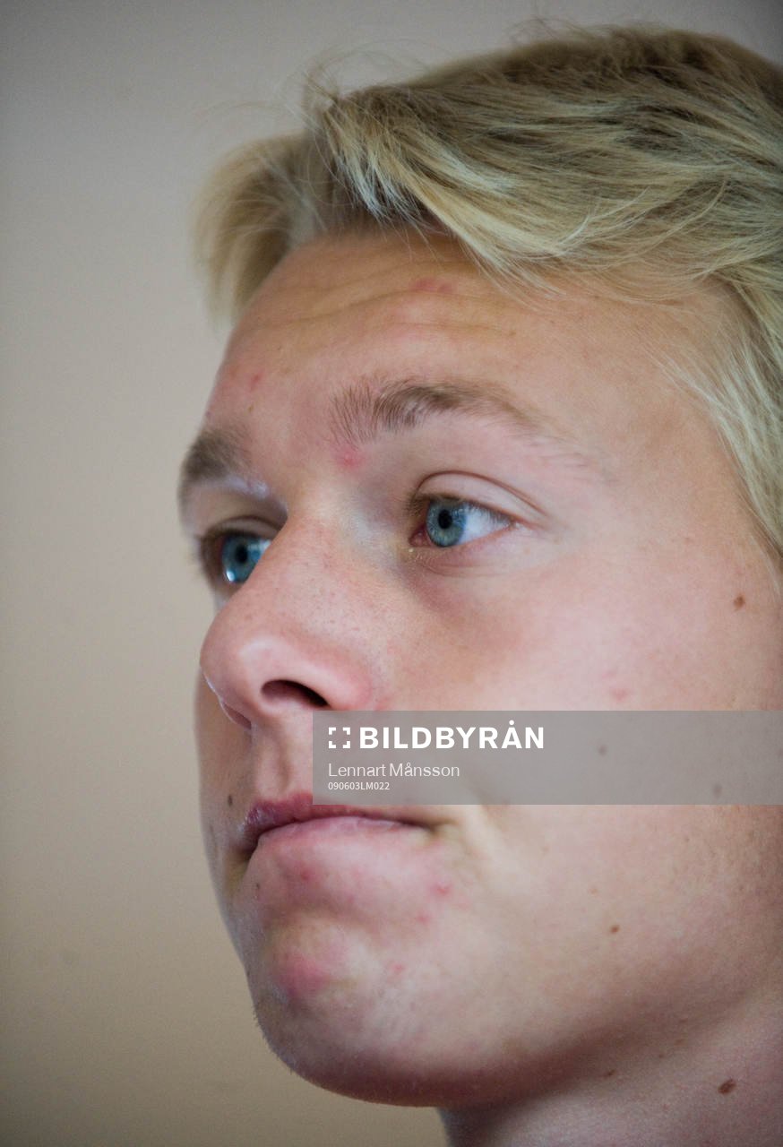 Simon Kjäer, ung mittback har hamnat i rampljuset
