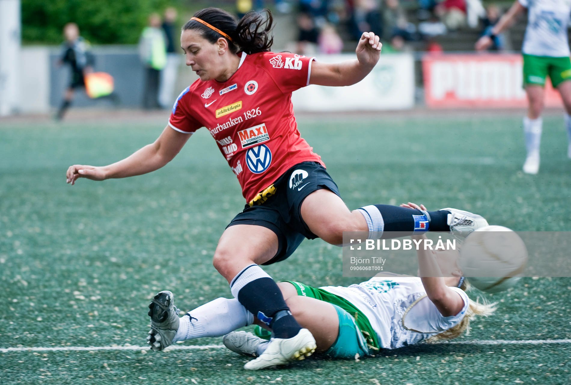  Holmfridur Magnusdottir, Kristianstad och Matilda Agné, Hammarby.