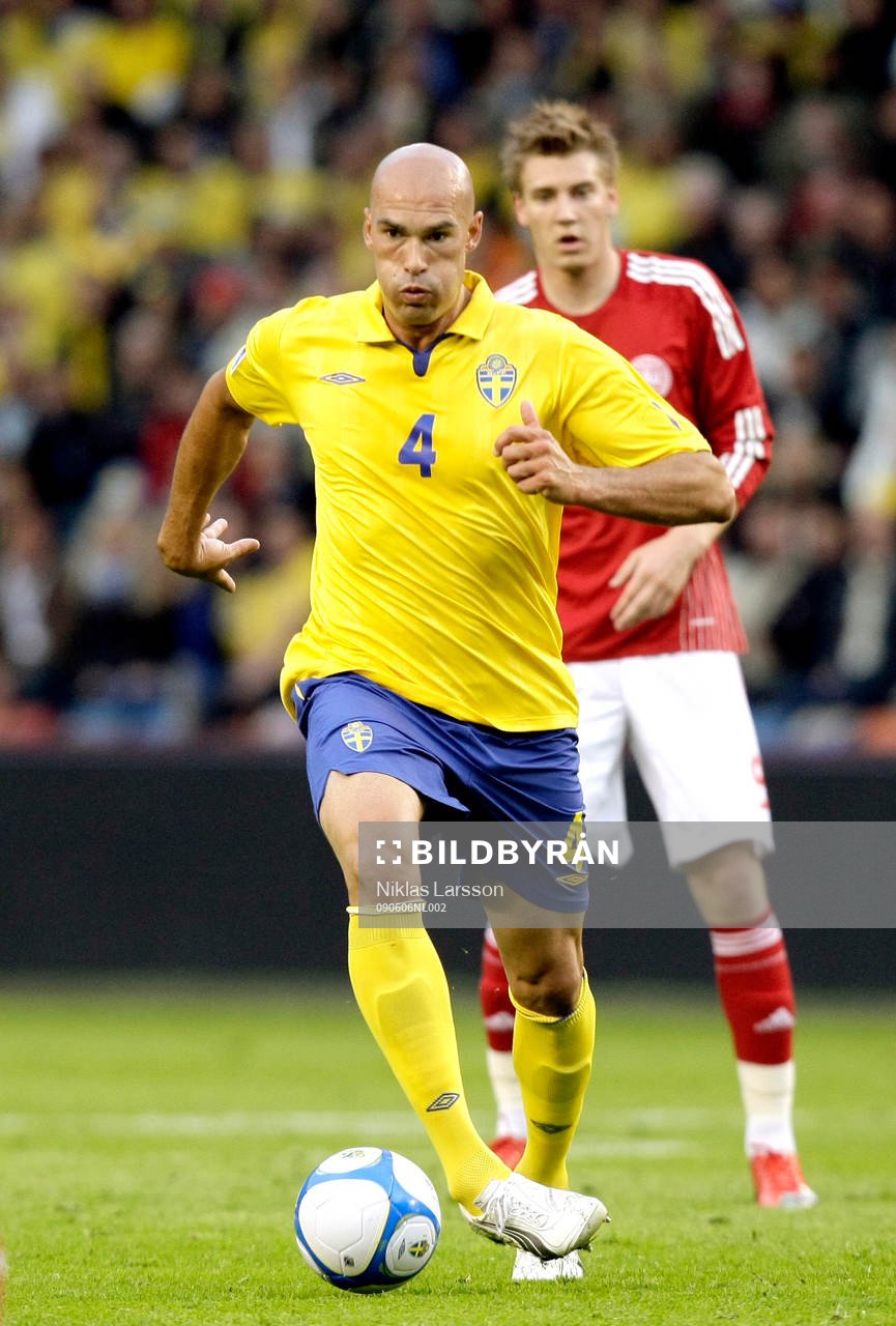 Fotboll, VM-Kval, Sverige - Danmark: Daniel Majstorovic , Sverige