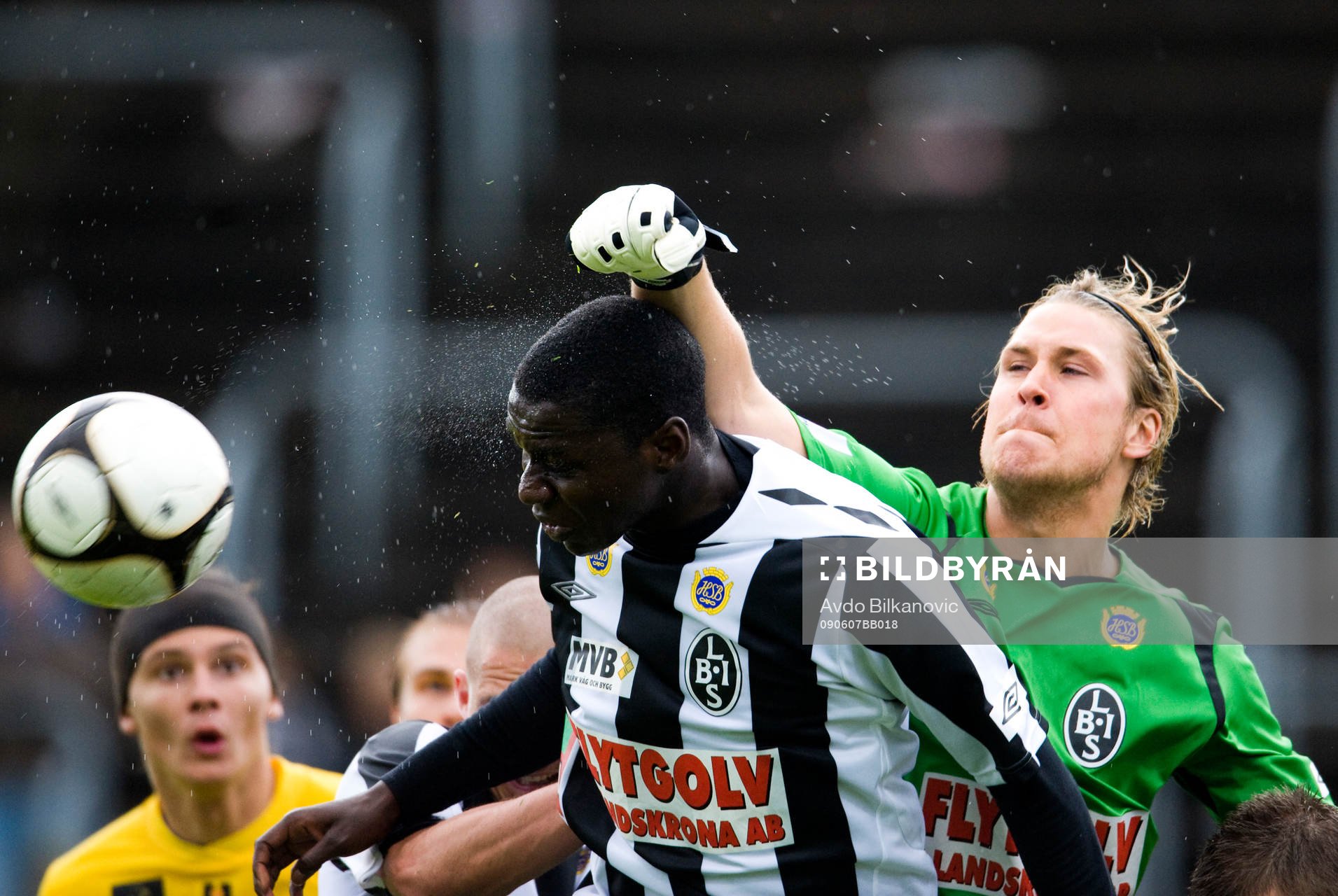 Sebastian Karlsson, målvakt och Alagie Sosseh, Landskrona