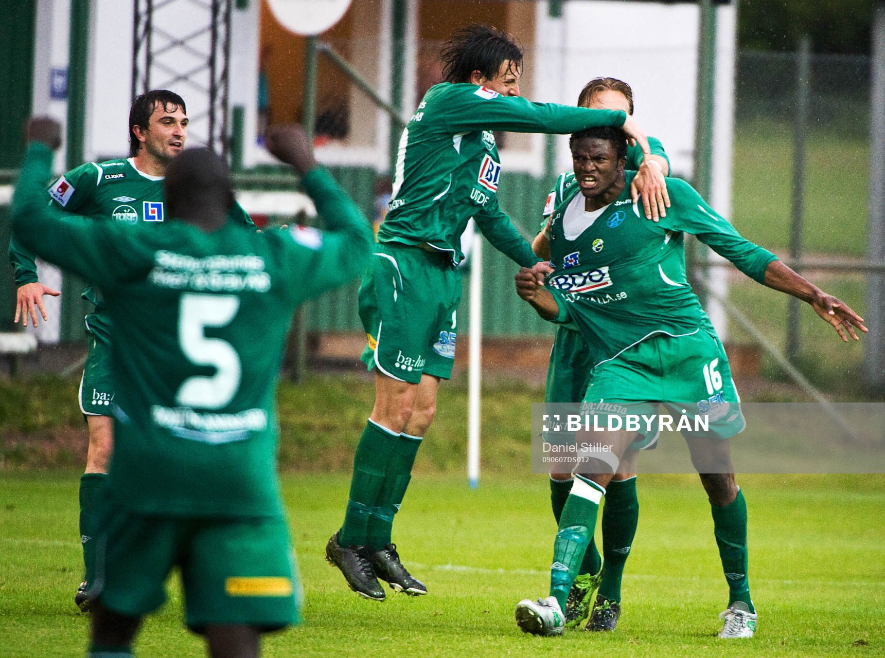 Etchu Tabe, Ljungskile, kvitterar till 2-2. Jubel