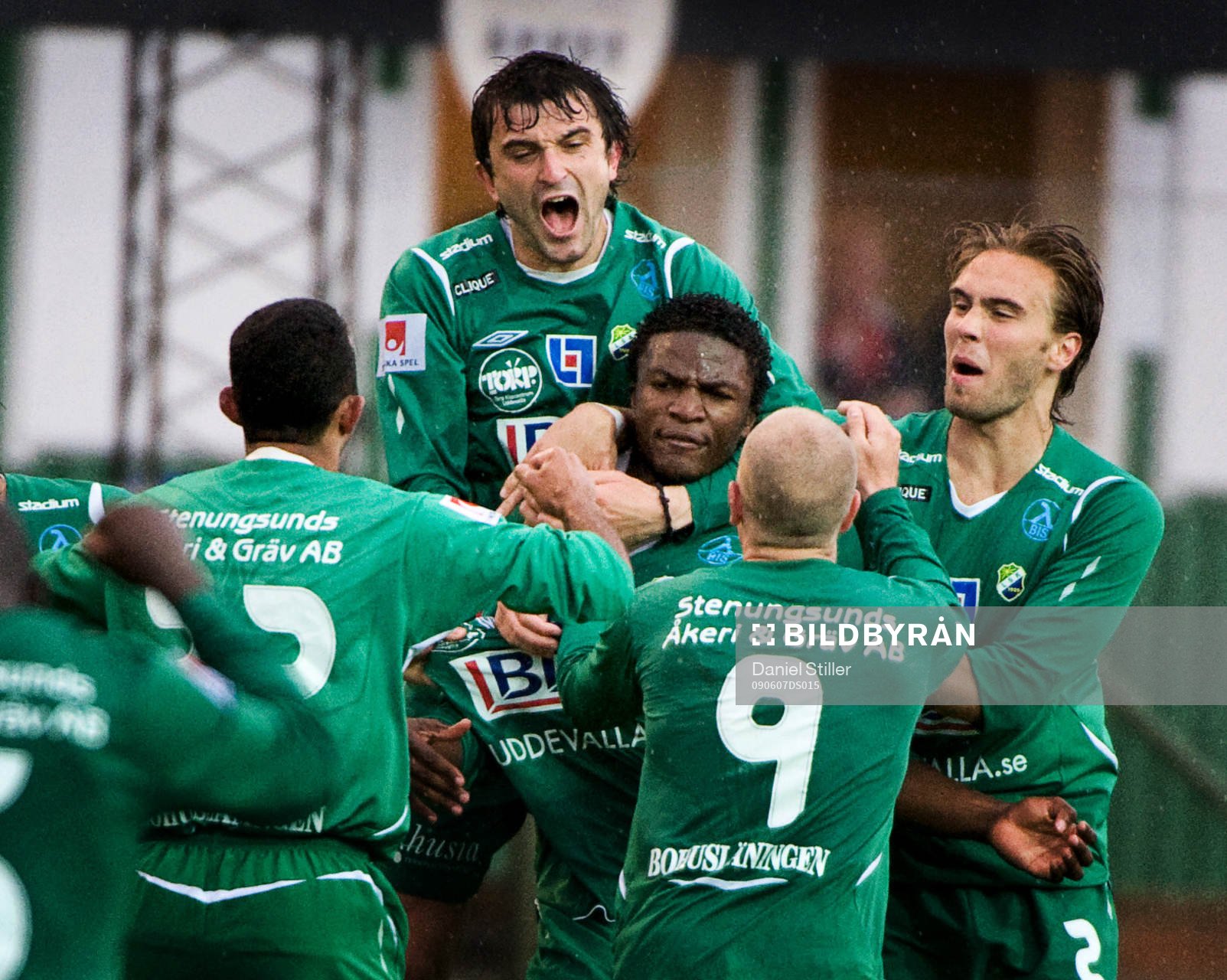 Etchu Tabe, Ljungskile, kvitterar till 2-2. Jubel