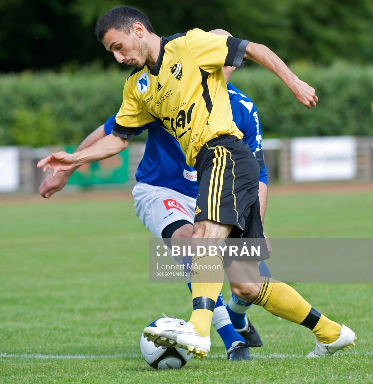 0-1 Burim Rexhepi, som här tar sig förbi en Ljungby-back