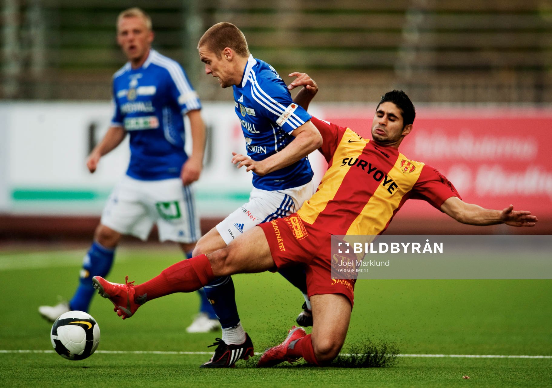 Imad Zatara, Syrianska, tacklar David Myrestam, Sundsvall