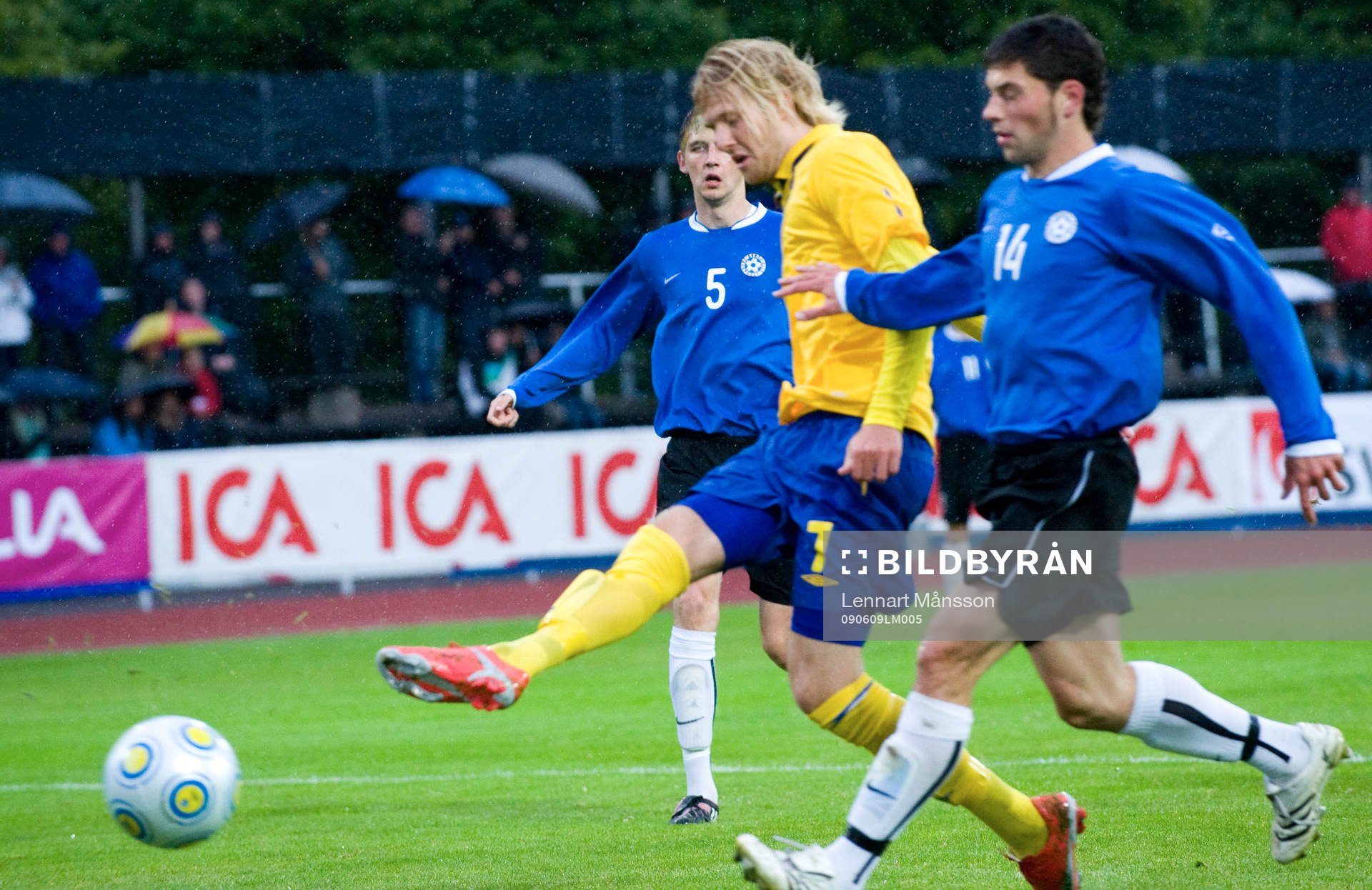 Ola Toivonen laddar