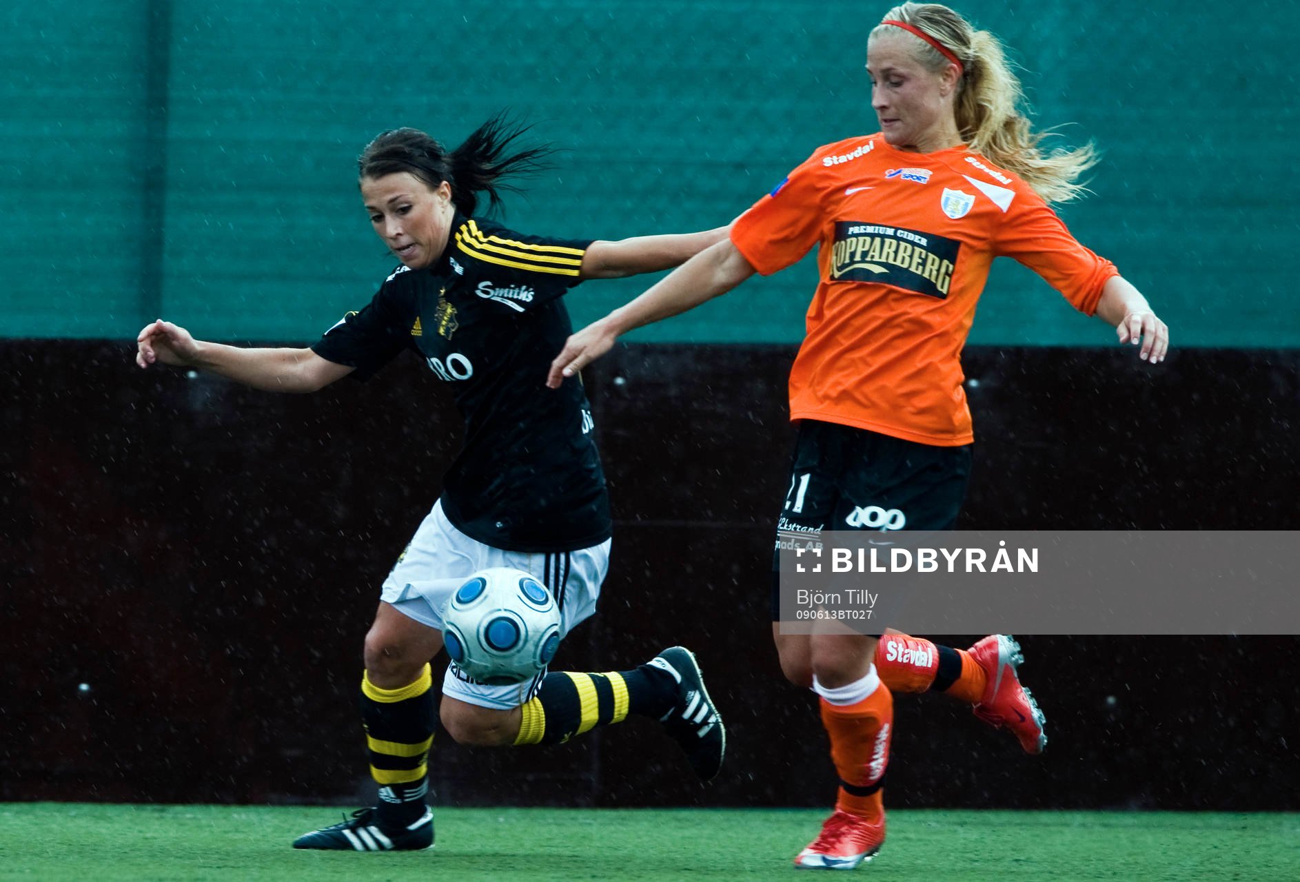 Kimberley Gustafsson, AIK och Jenny Hallstenson,