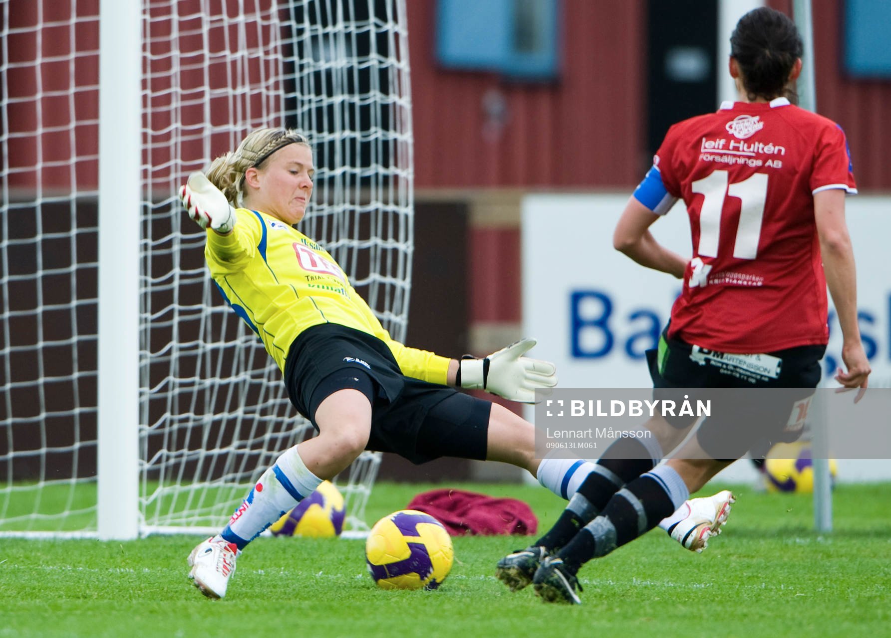 1-0, lagkapten Susanne Moberg, Kristianstad, överlistar
