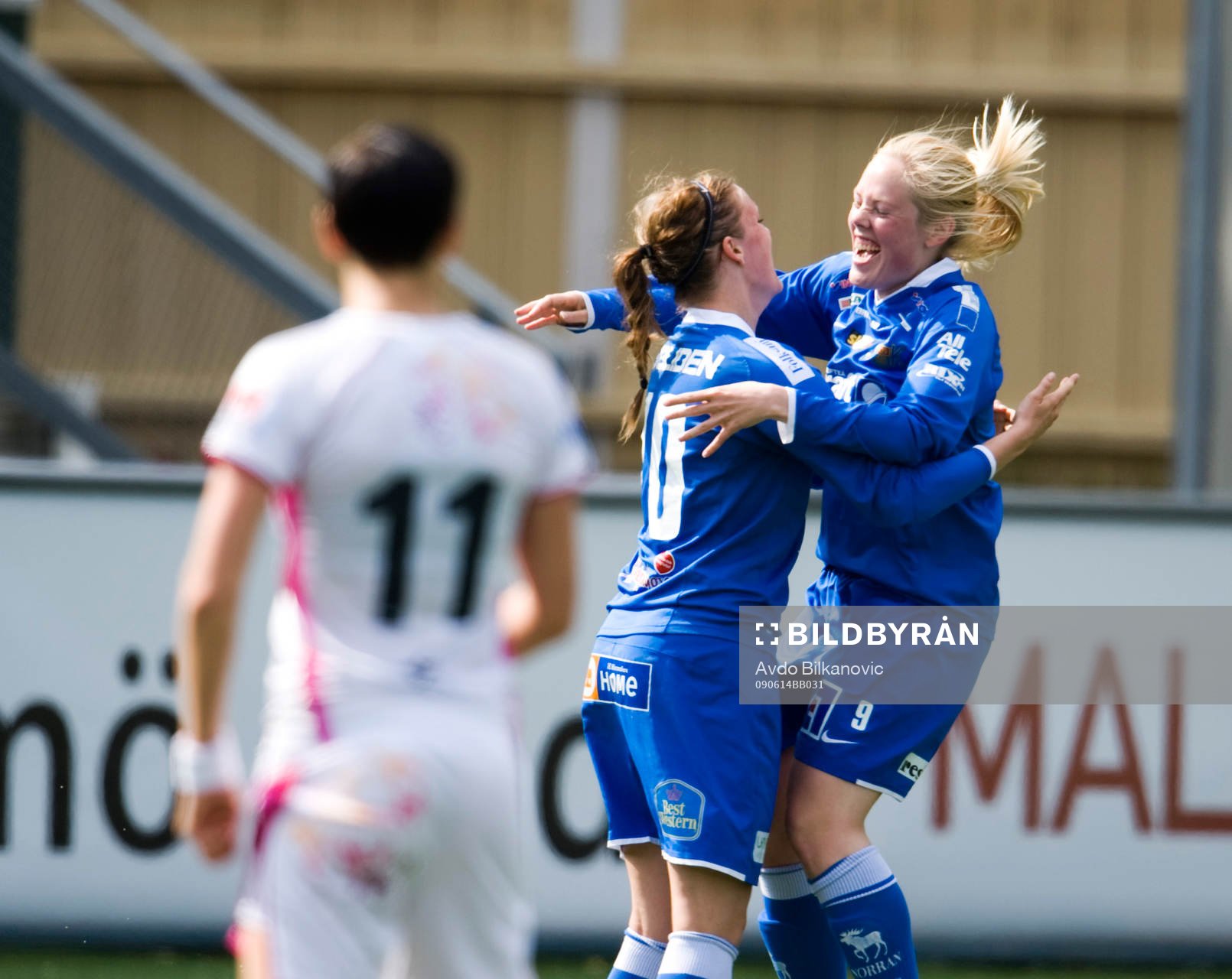 Kathryn Gill, Carina Holmberg, Sunnanå, jubel, Therese