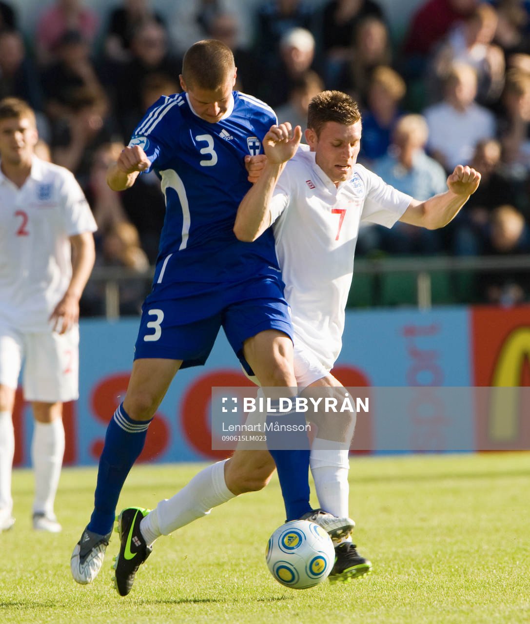 Jukka Raitala, Finland och James Milner, England