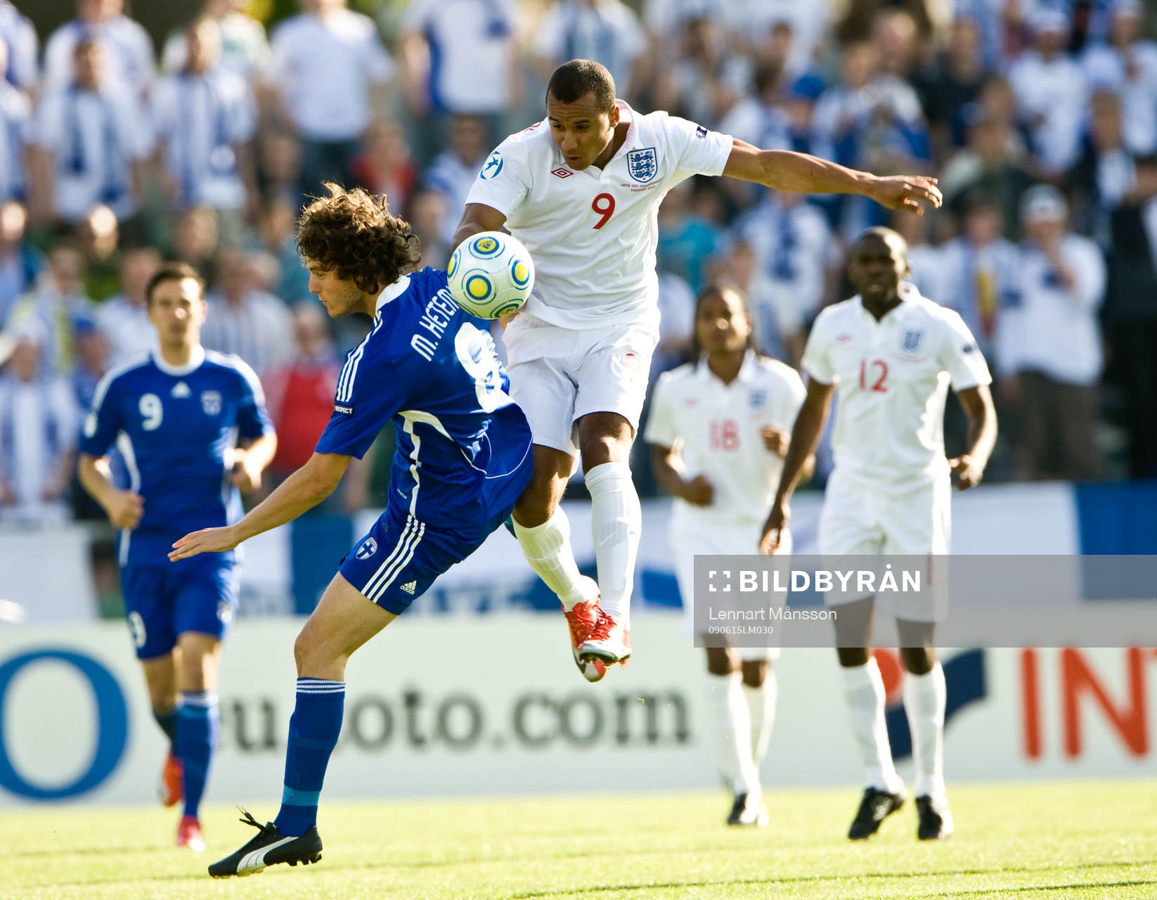 Mehmet Hetemaj, Finland och Gabriel Agbonlahor, England