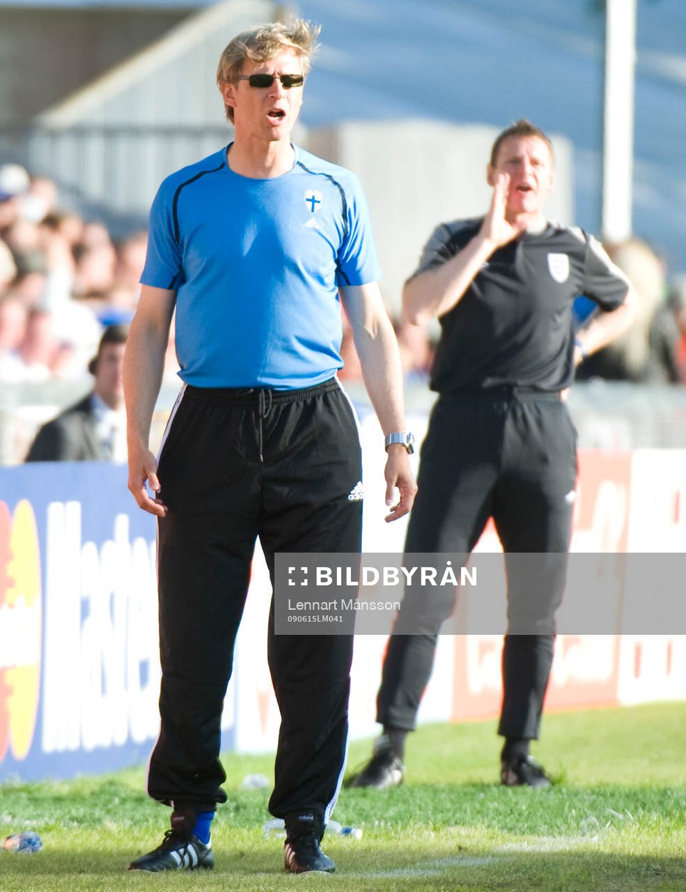 Markku Kanerva, förbundskapten, Finland och Stuart Pearce,