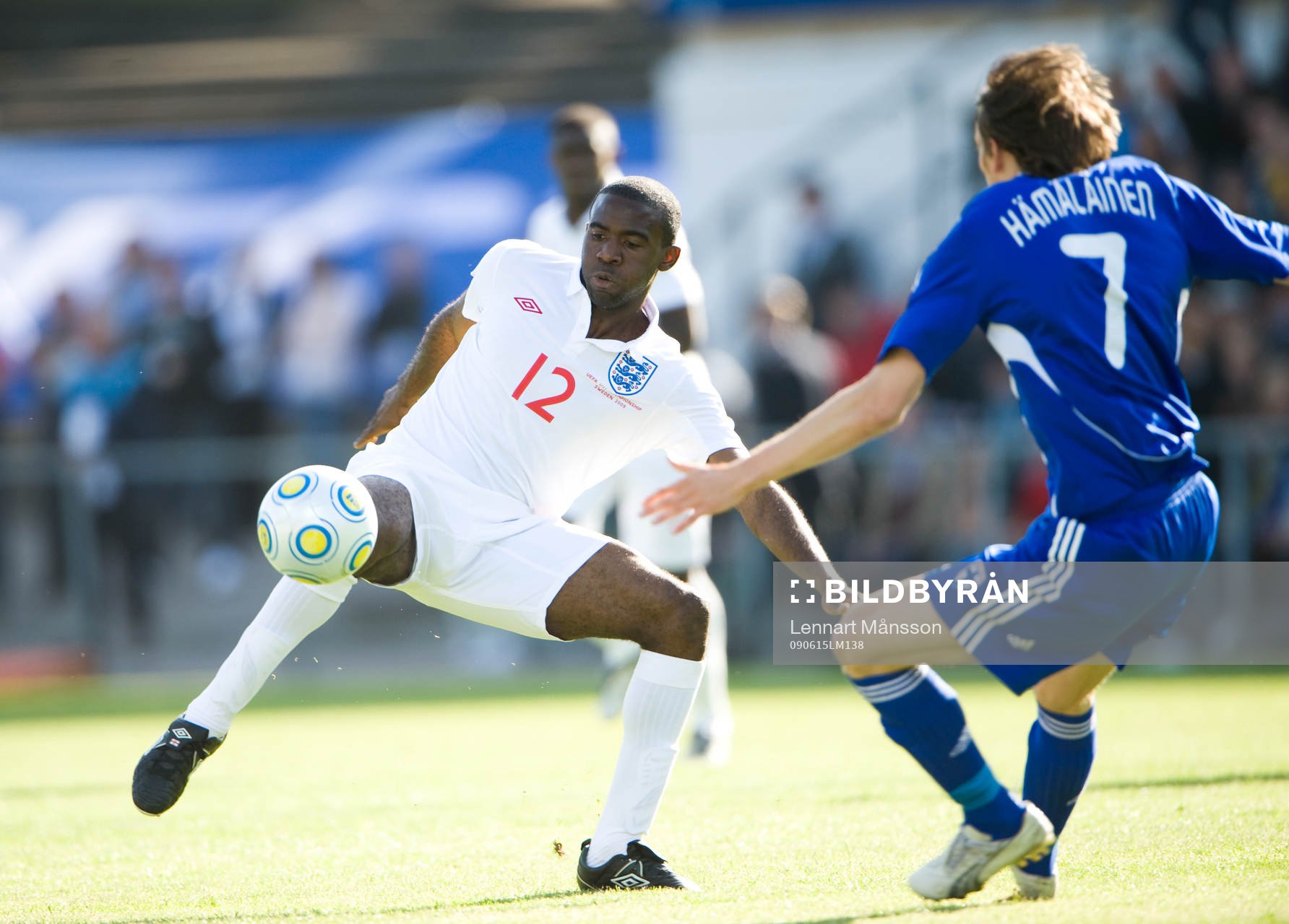 Fabrice Muamba, England mot Kasper Hämälainen, Finland