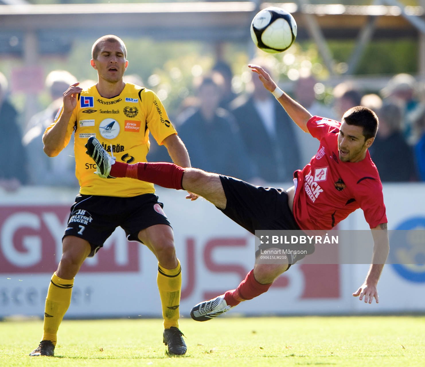 Johan Svensson, Mjällby och Sebastian Senatore, Vasalund
