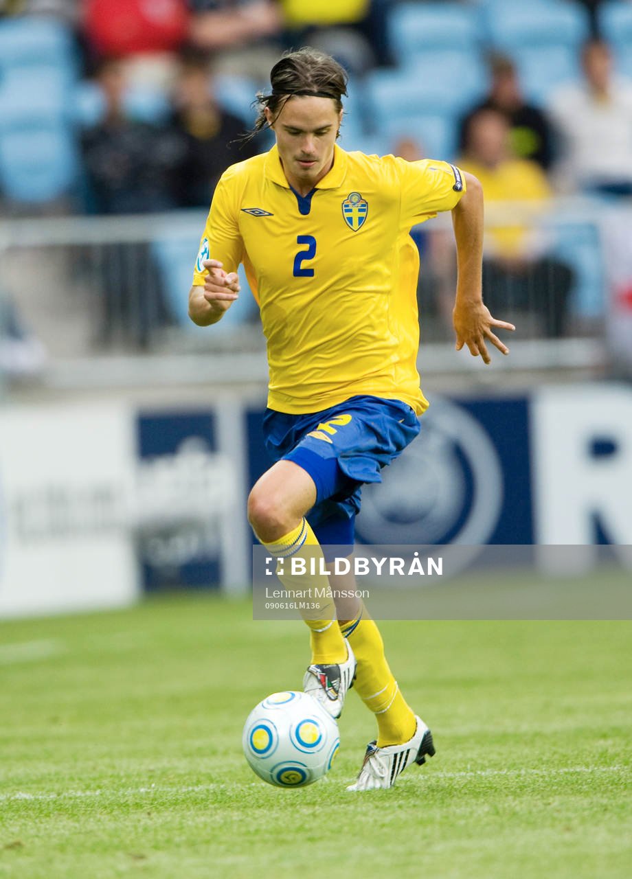 Mikael Lustig, Sverige