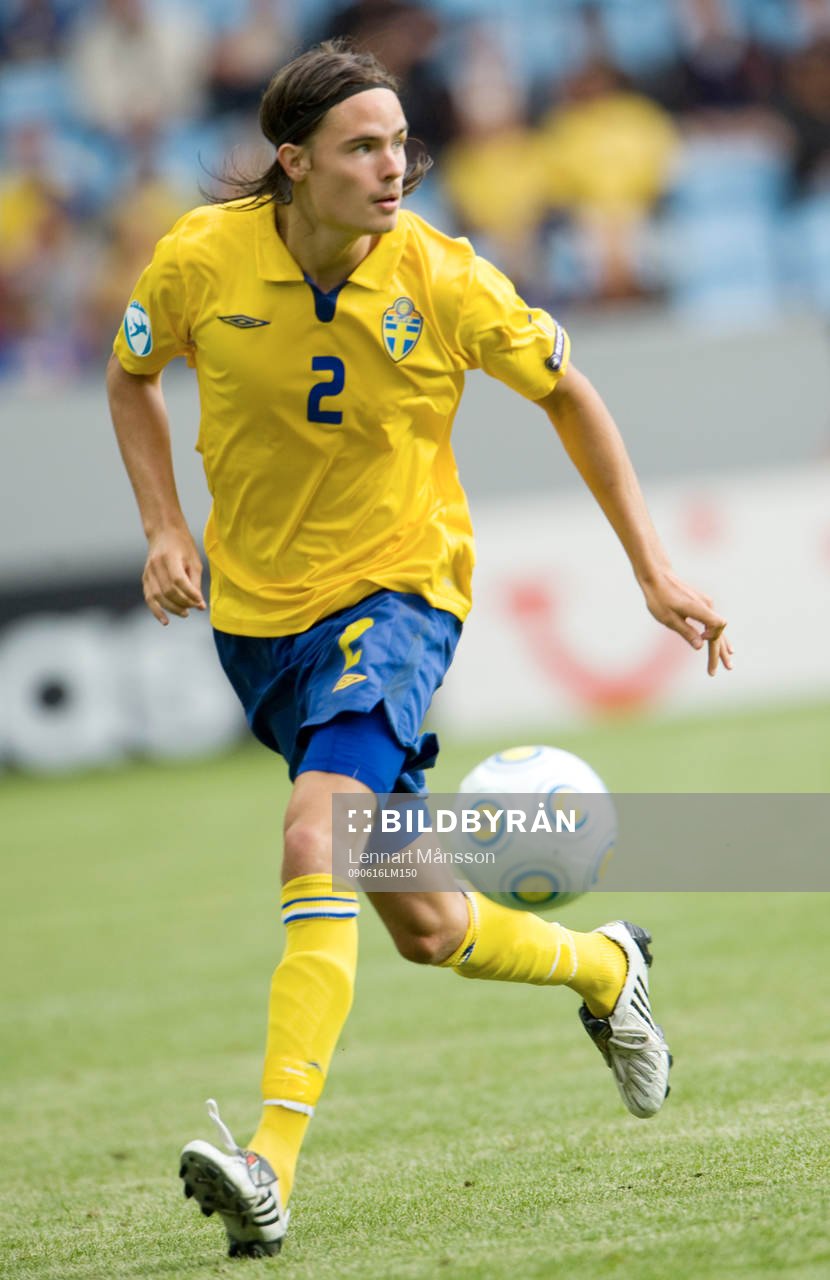 Mikael Lustig, Sverige
