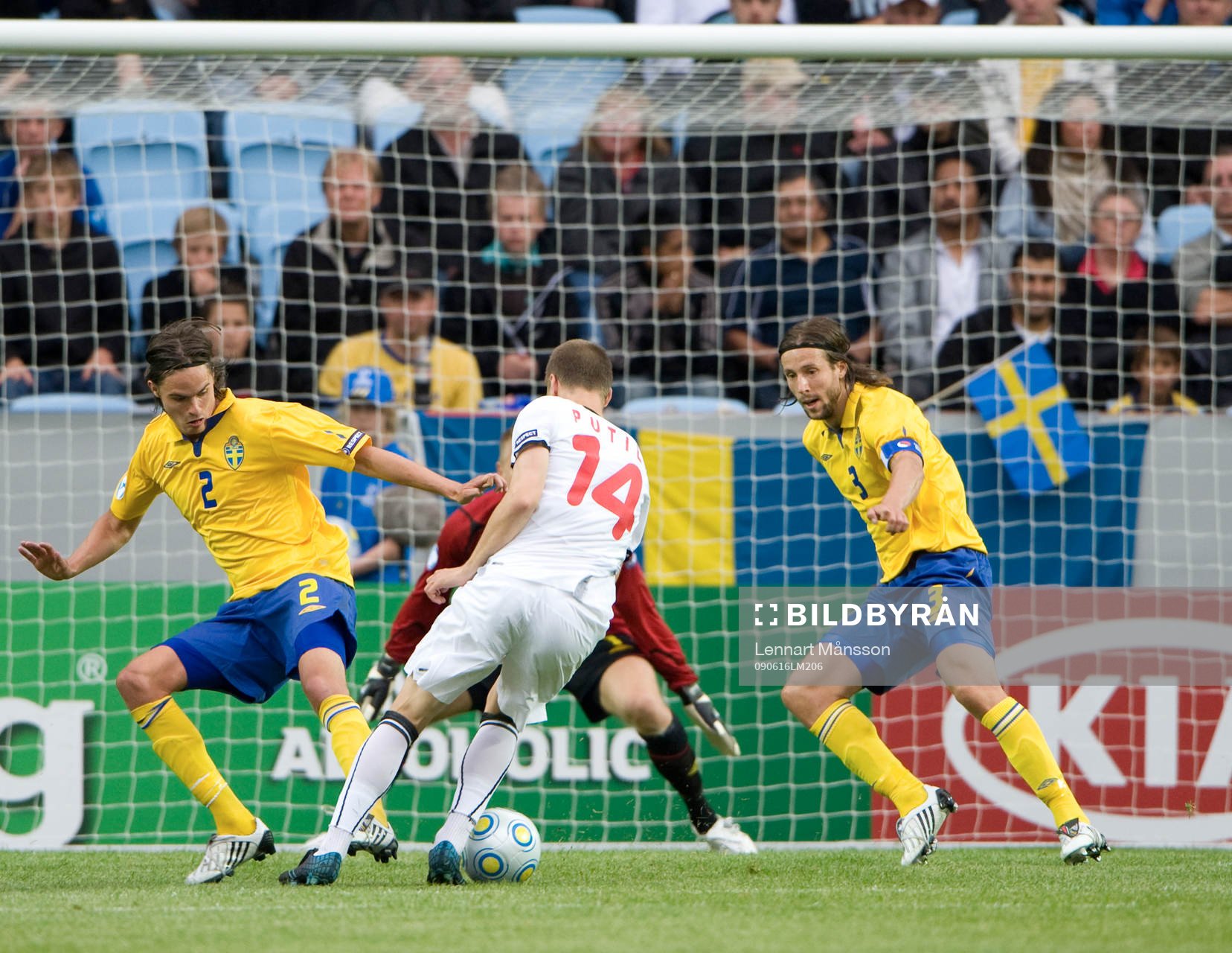 Anton Putsila, Vitryssland mot Mikael Lustig och Mattias
