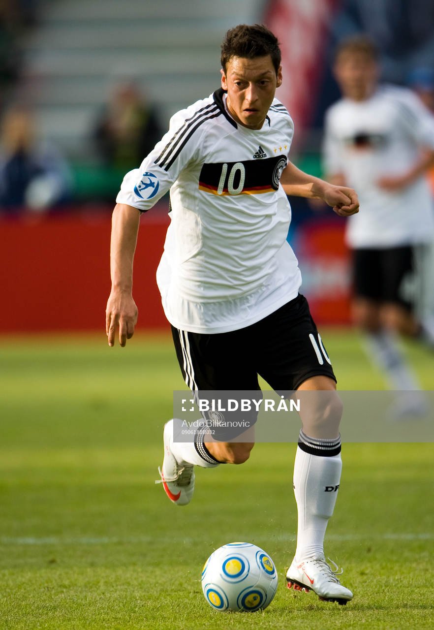 Mesut Özil
