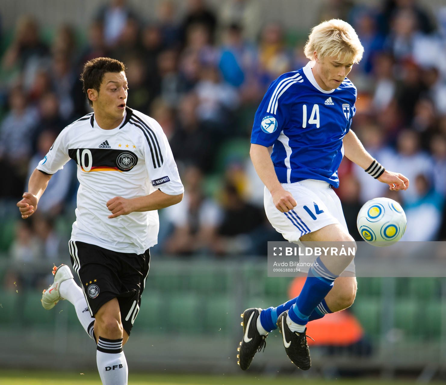 Mesut Özil, Tyskland, Joni Aho, Finland