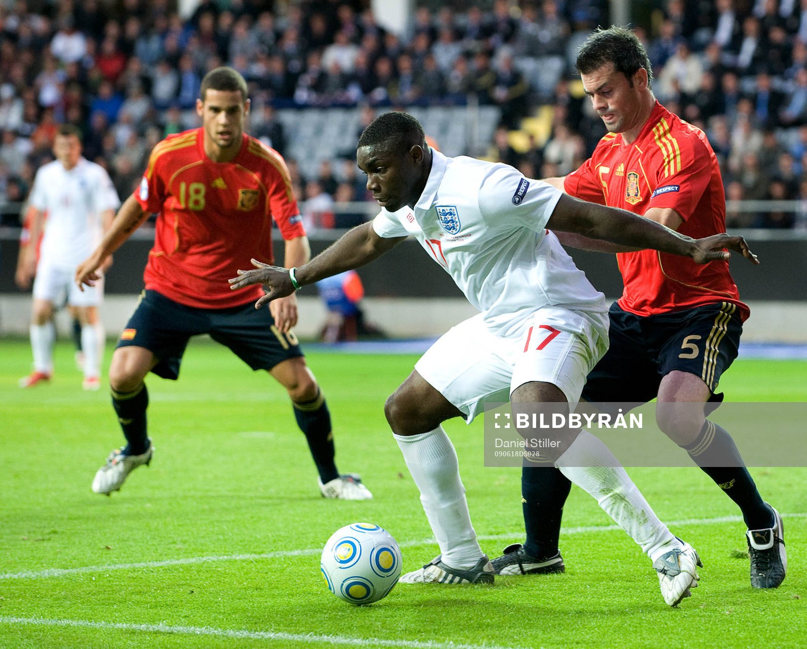 Micah Richards, England. Marc Torrejón, Mario Suárez,