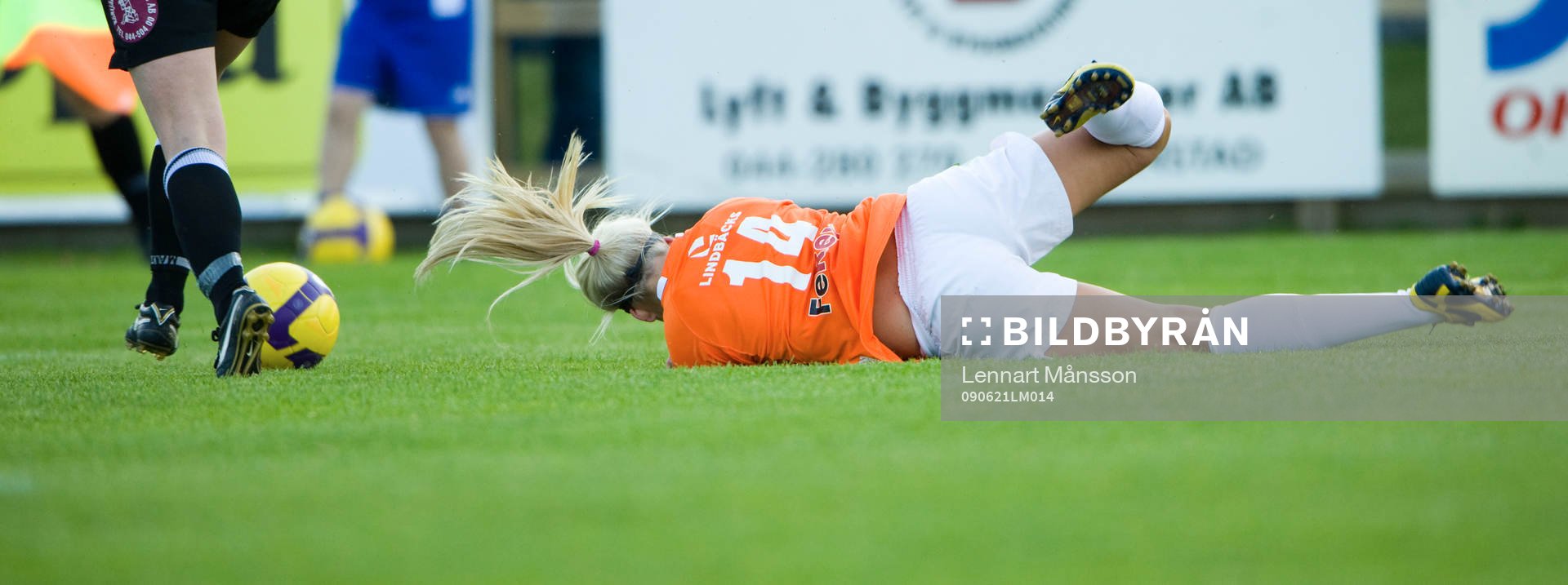 Kaylyn Kyle, Piteå, biter i gräset