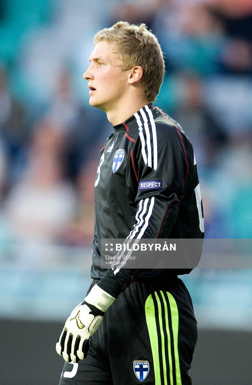 Jukka Lehtivaara, målvakt