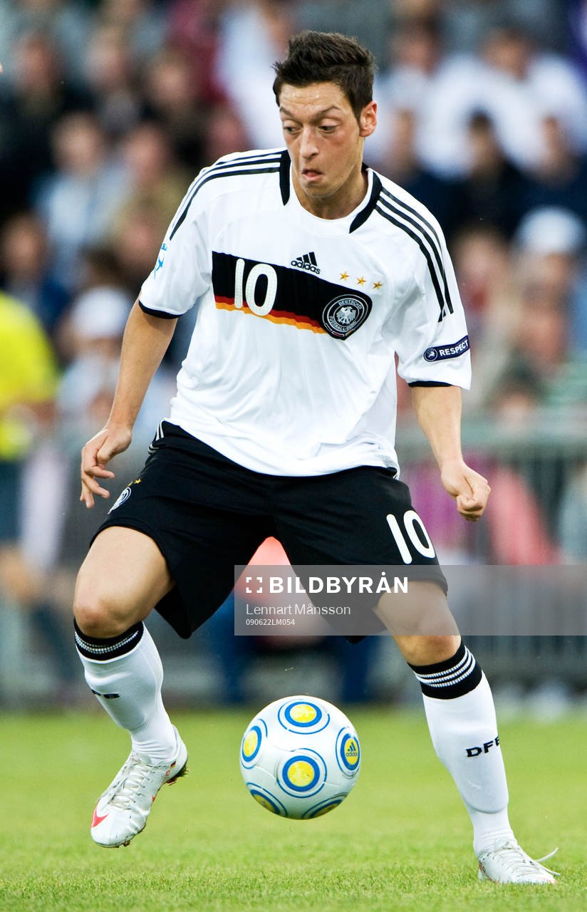 Mesut Özil