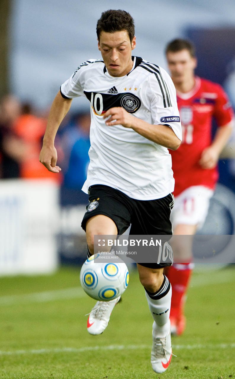 Mesut Özil