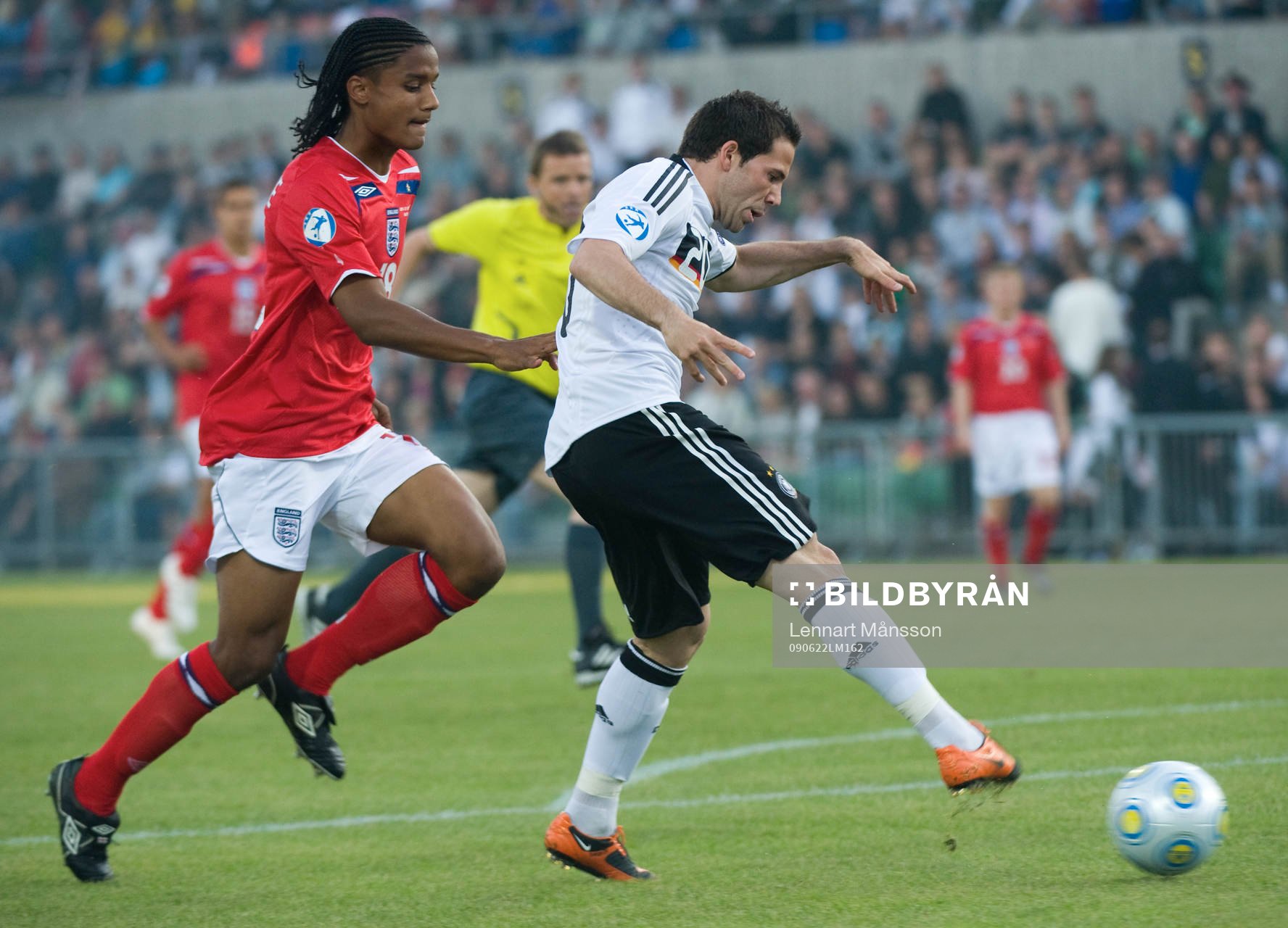 1-0 Gonzalo Castro med en snygg yttersida