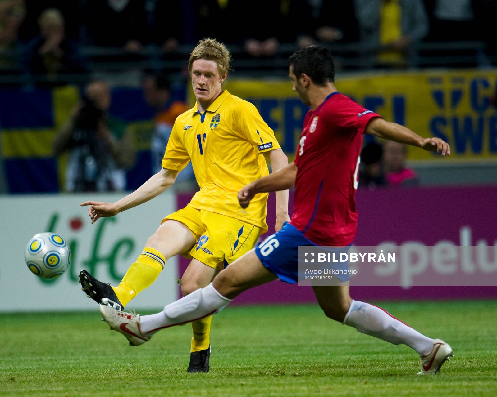 Rasmus Elm, Sverige, Jagos Vuckovic, Serbien