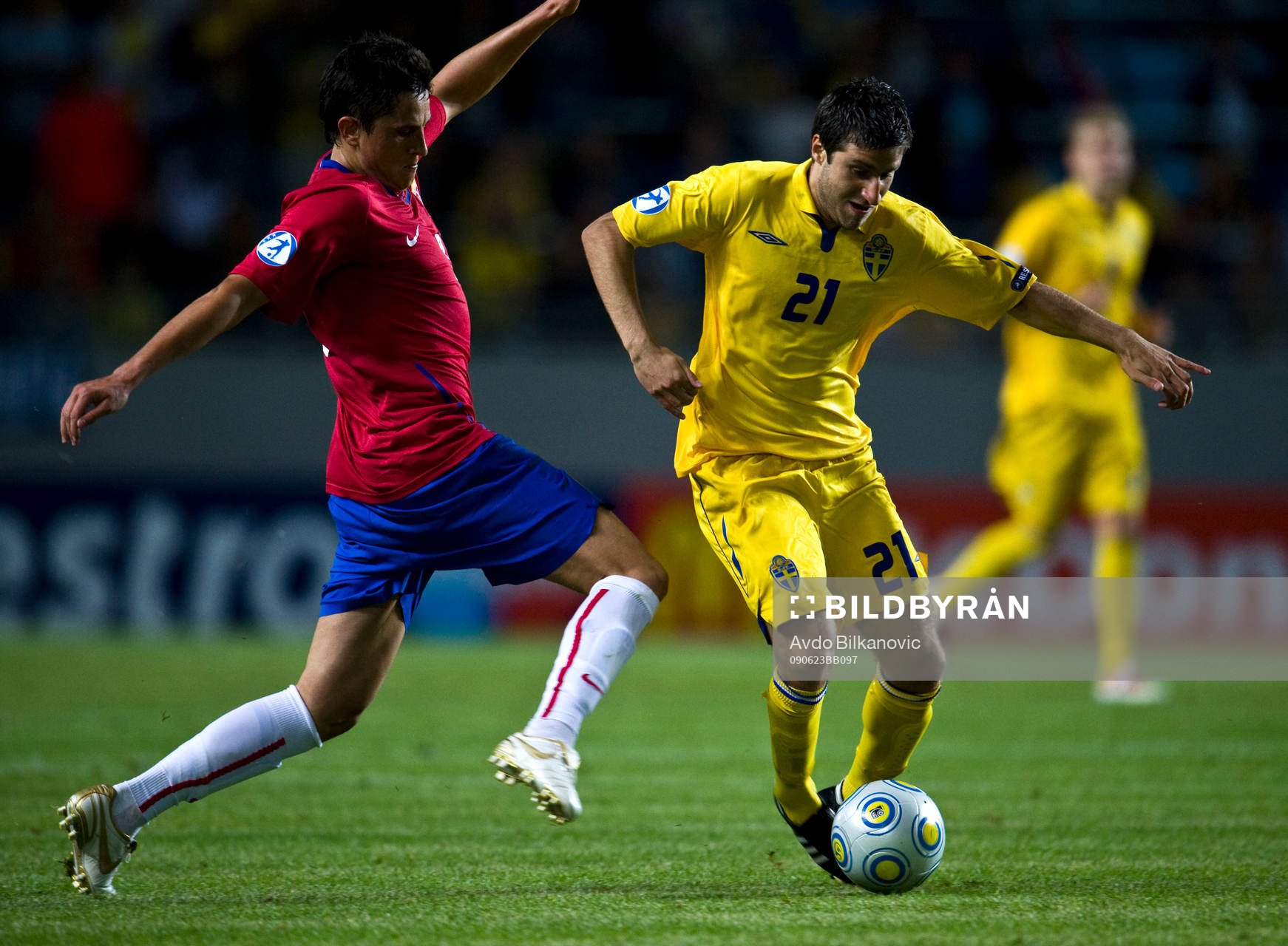 Gabriel Özkan, Sverige