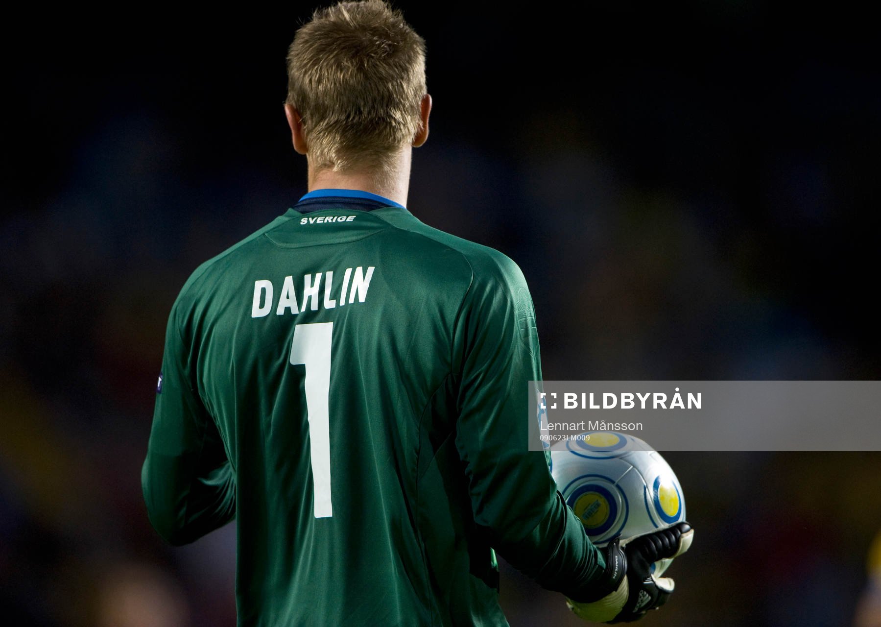 Johan Dahlin, målvakt. Siffra, etta, boll, genre