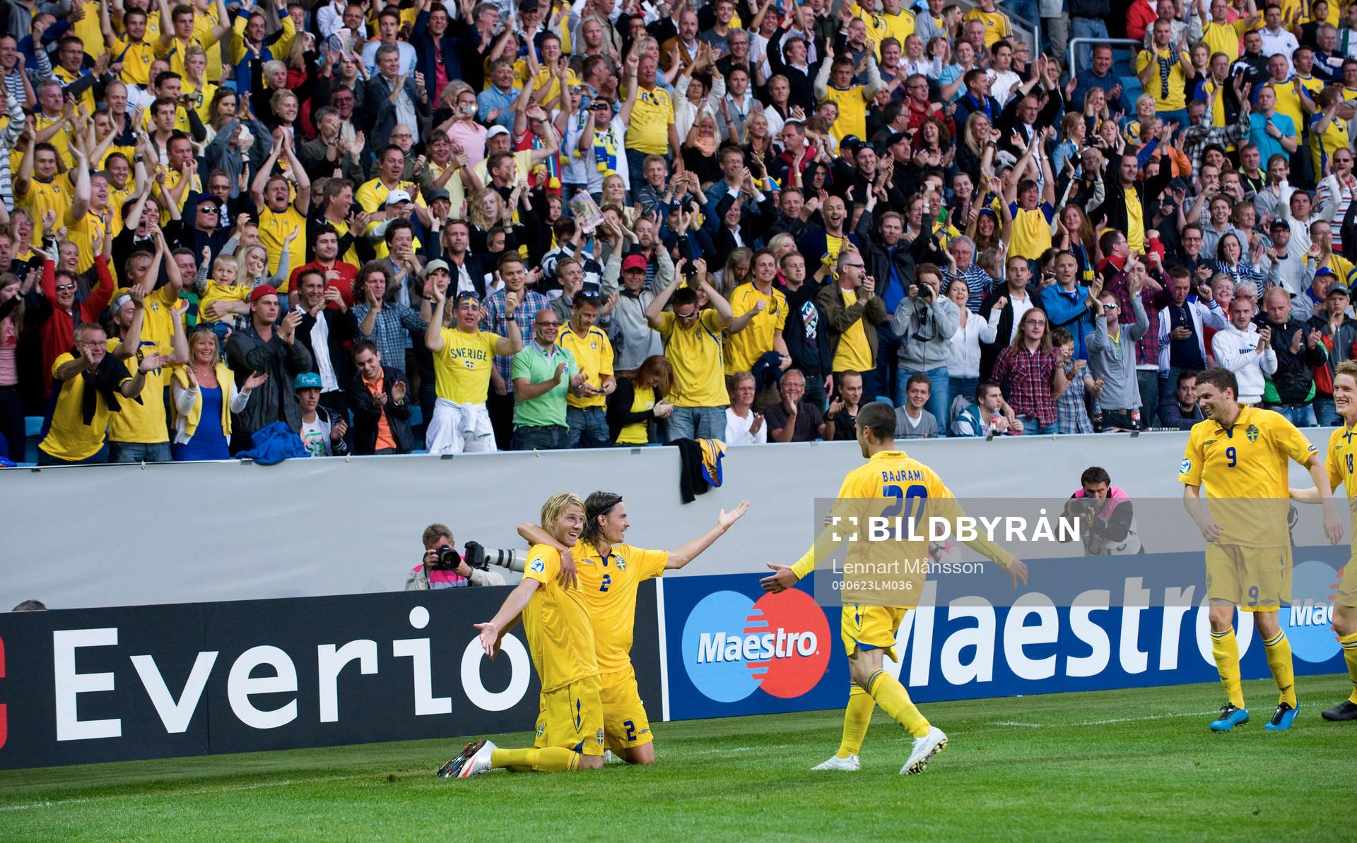 3-1 Ola Toivonen som grattas av Mikael Lustig och Emir