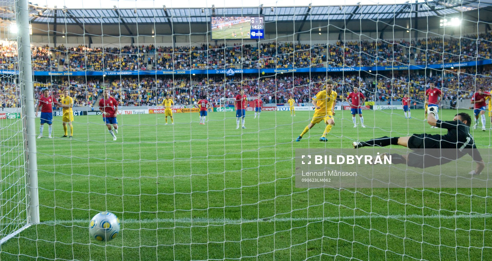 2-0 Marcus Berg, straff, mål