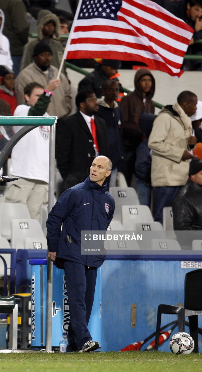 Bob Bradley,  f
