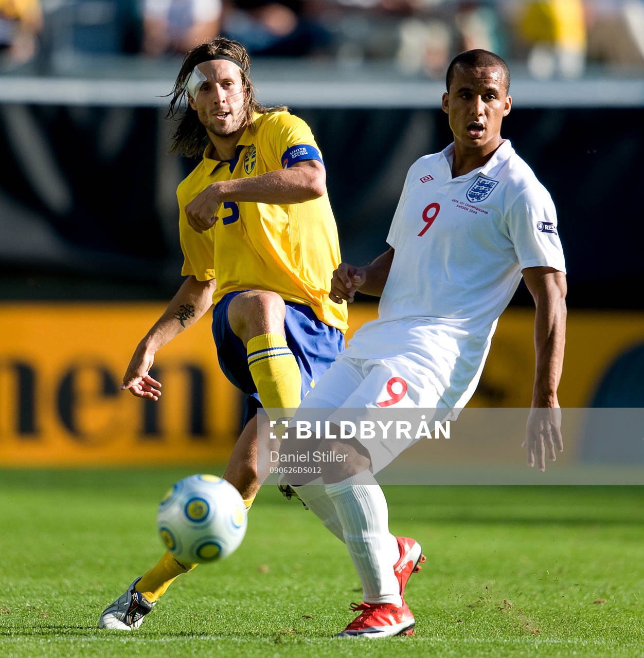Mattias Bjärsmyr, Sverige, Gabriel Agbonlahor, England
