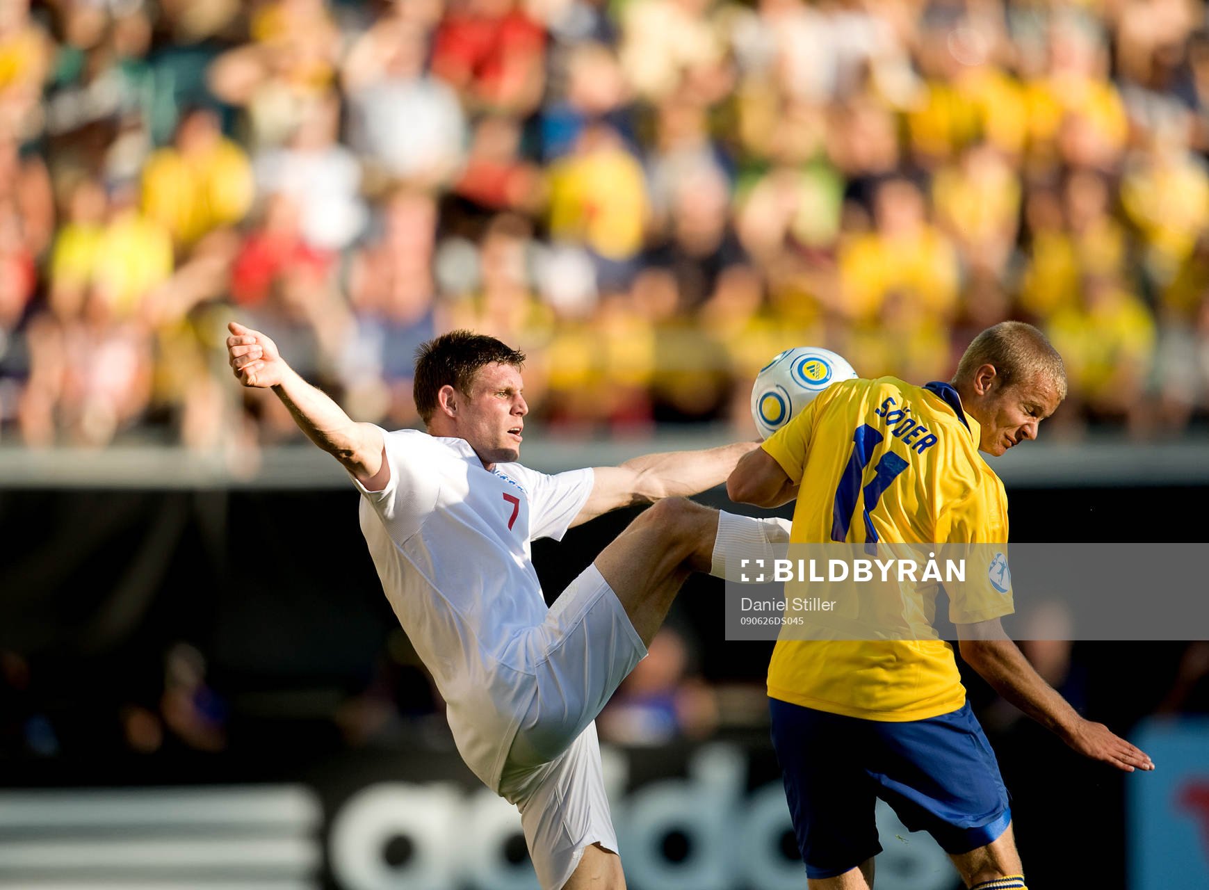 Robin Söder, Sverige och James Milner, England