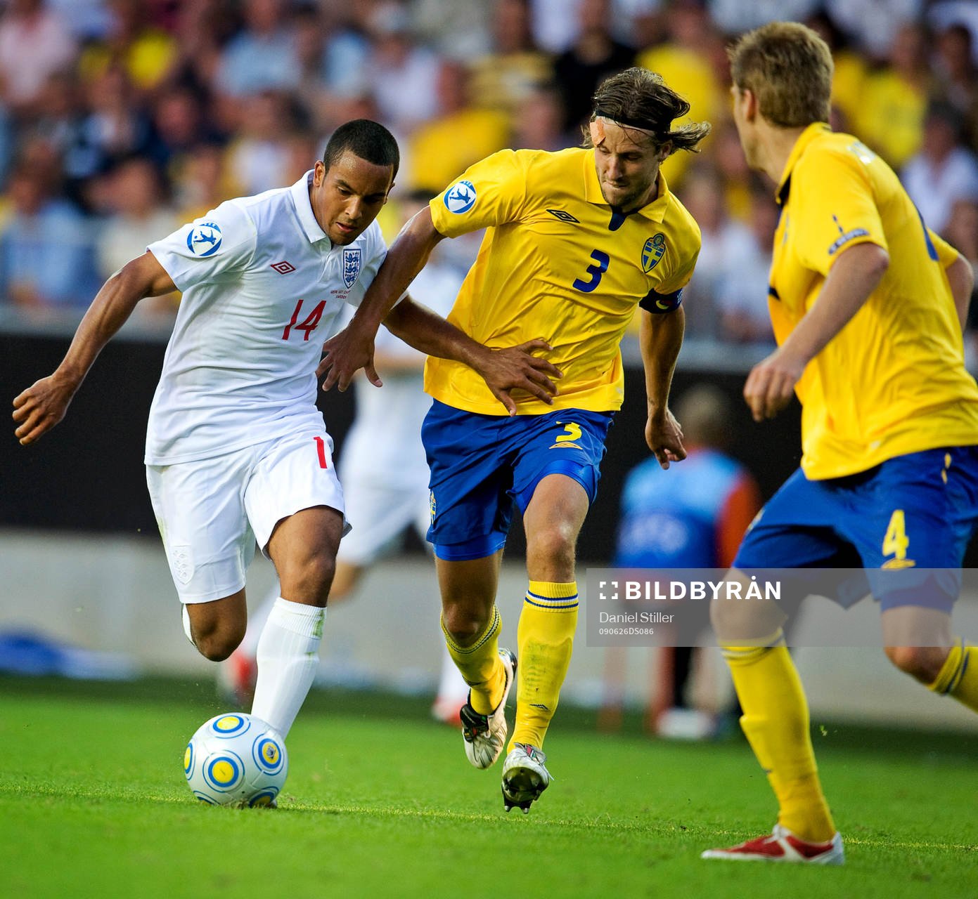 Mattias Bjärsmyr, Sverige. Theo Walcott, England