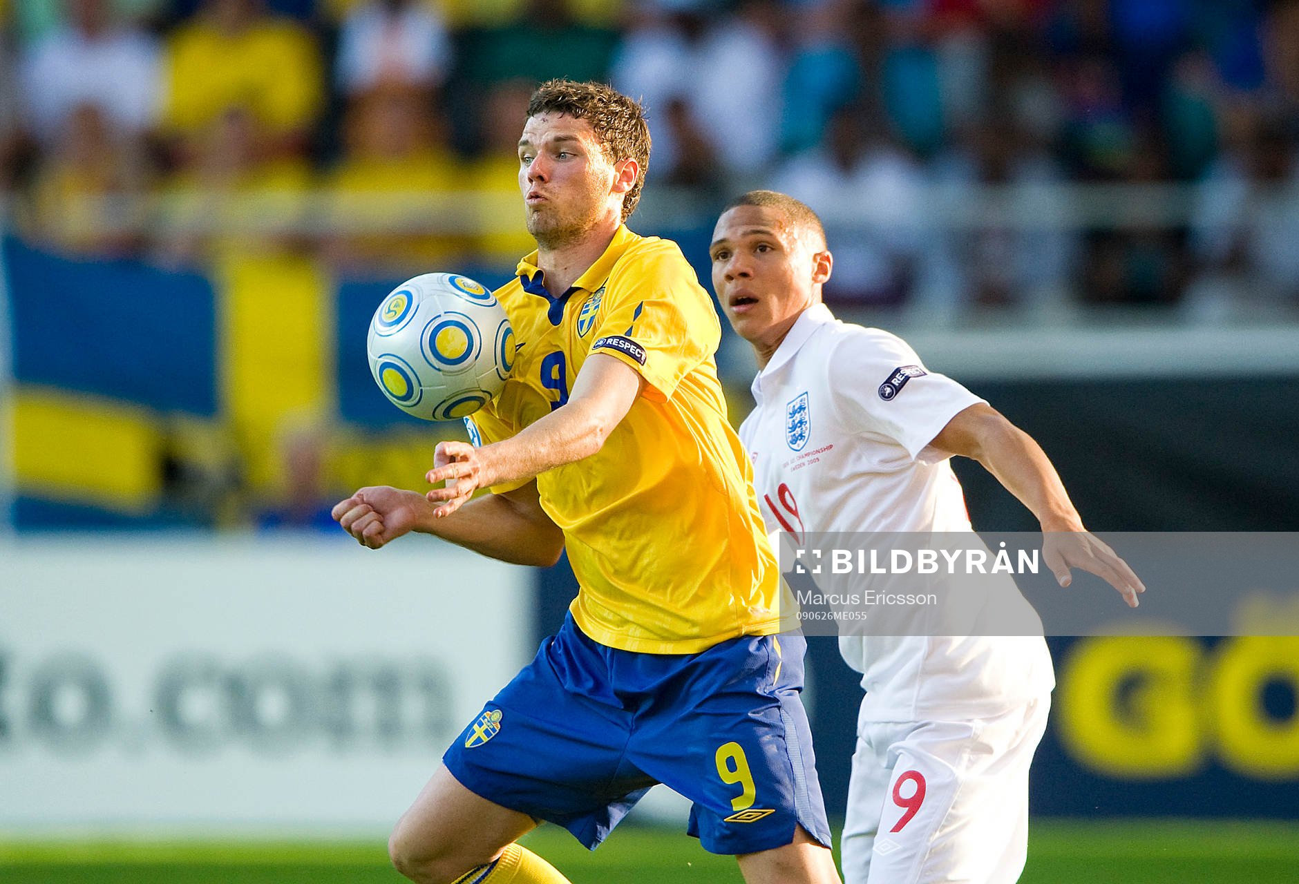 Marcus Berg, Sverige med Kieran Gibbs, England i ryggen