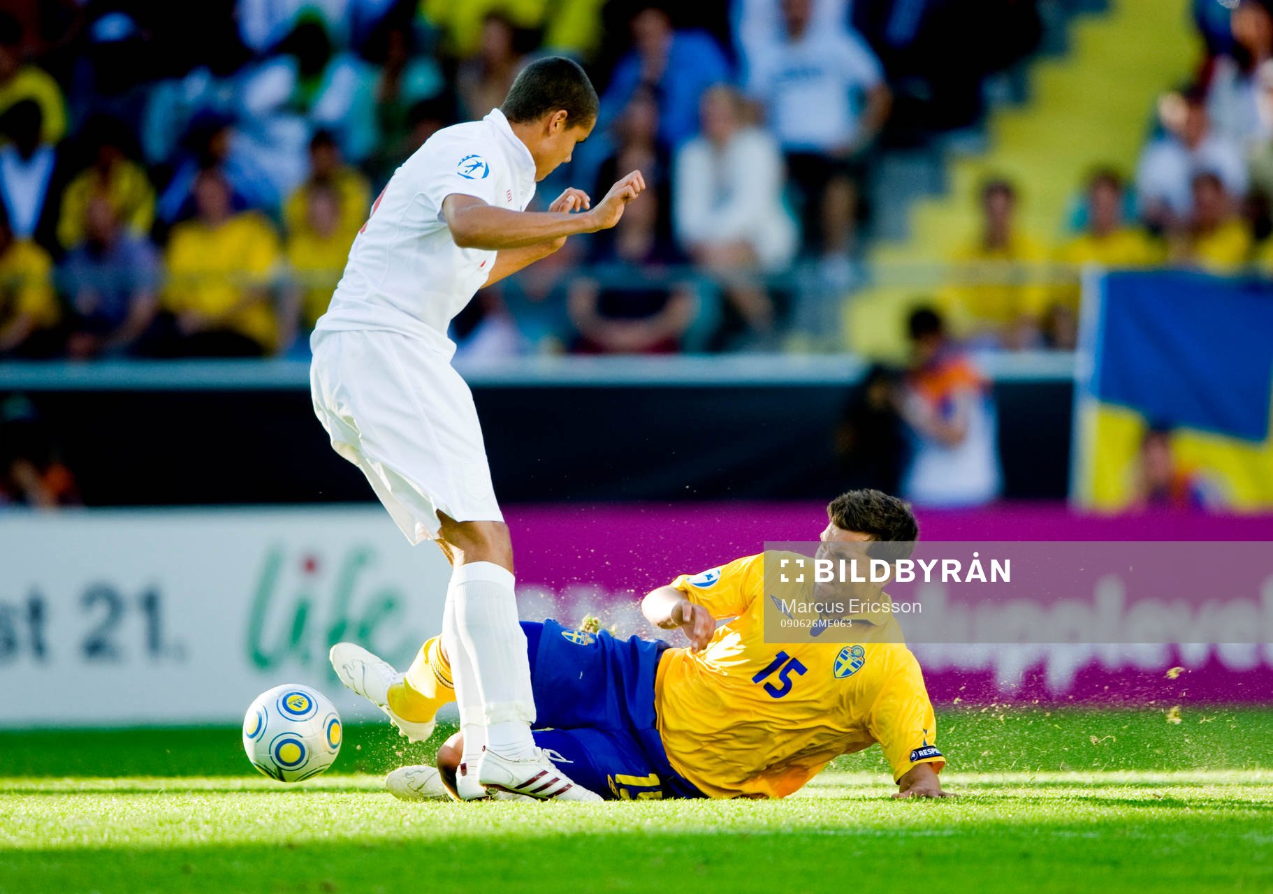 Richard Stearman, England och Labinot Harbuzi, Sverige