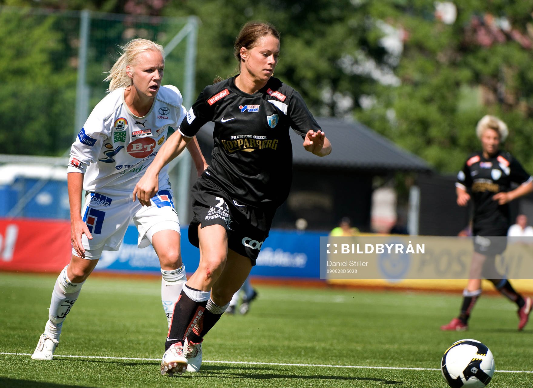   Johanna Almgren, Göteborg. Caroline Seger, Linköping