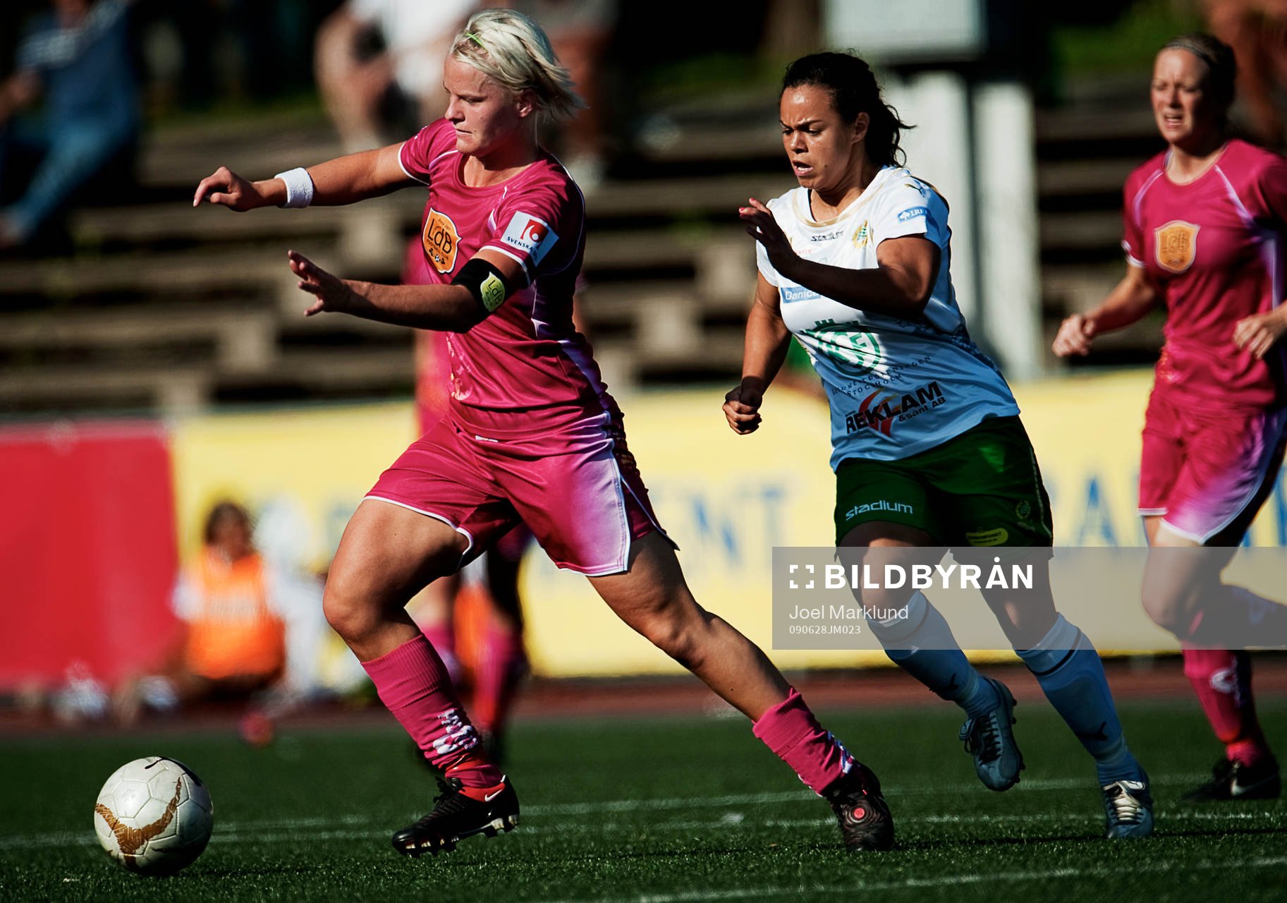 Nilla Fischer, Malmö, jagas av Andrea Comaneci, Hammarby