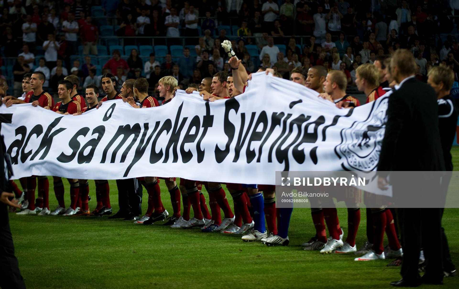 Tyskland tackar Sverige, jubel