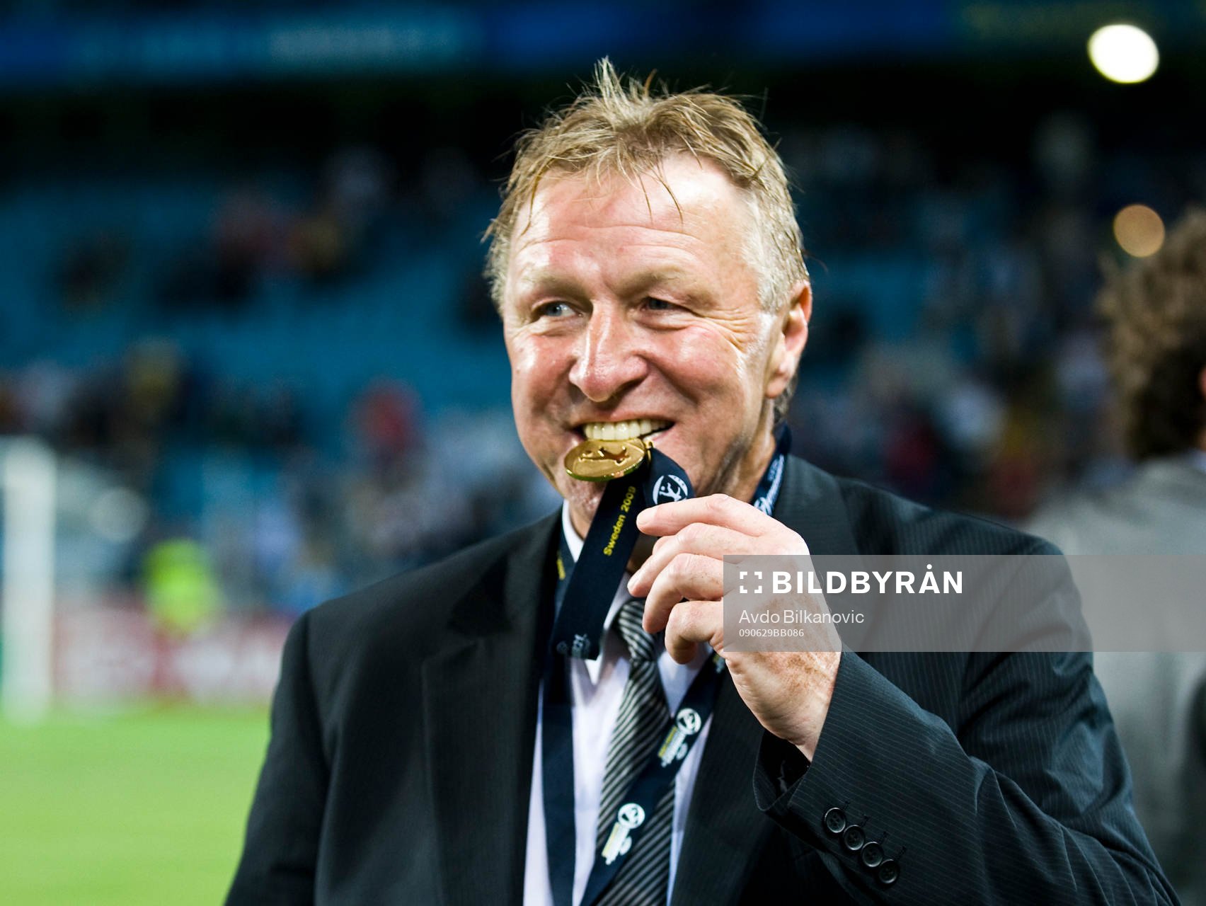  Horst Hrubesch, förbundskapten, Tyskland, jubel, guld, guldmedalj, medalj, EM-guld.