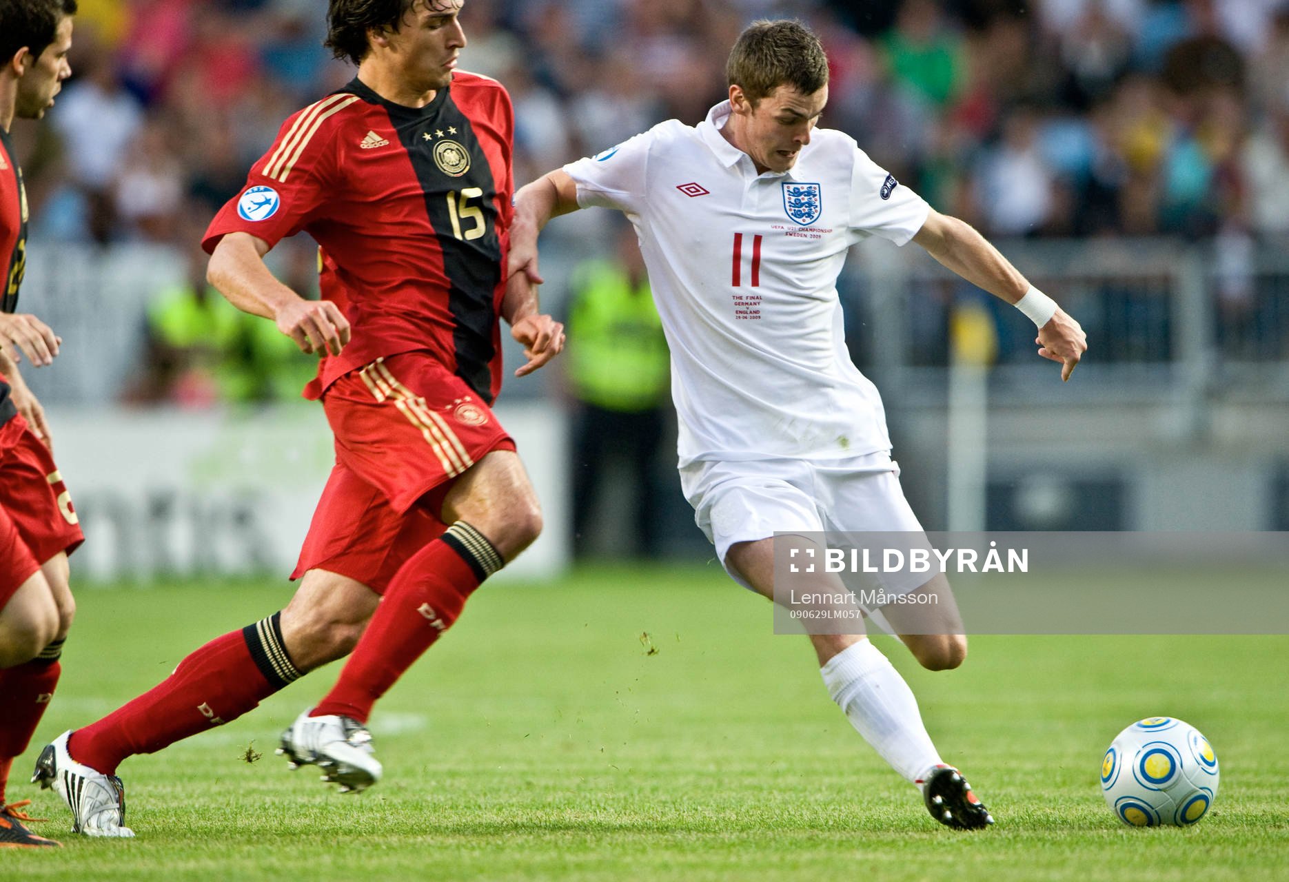 Mats Hummels, Tyskland och Adam Johnson, England